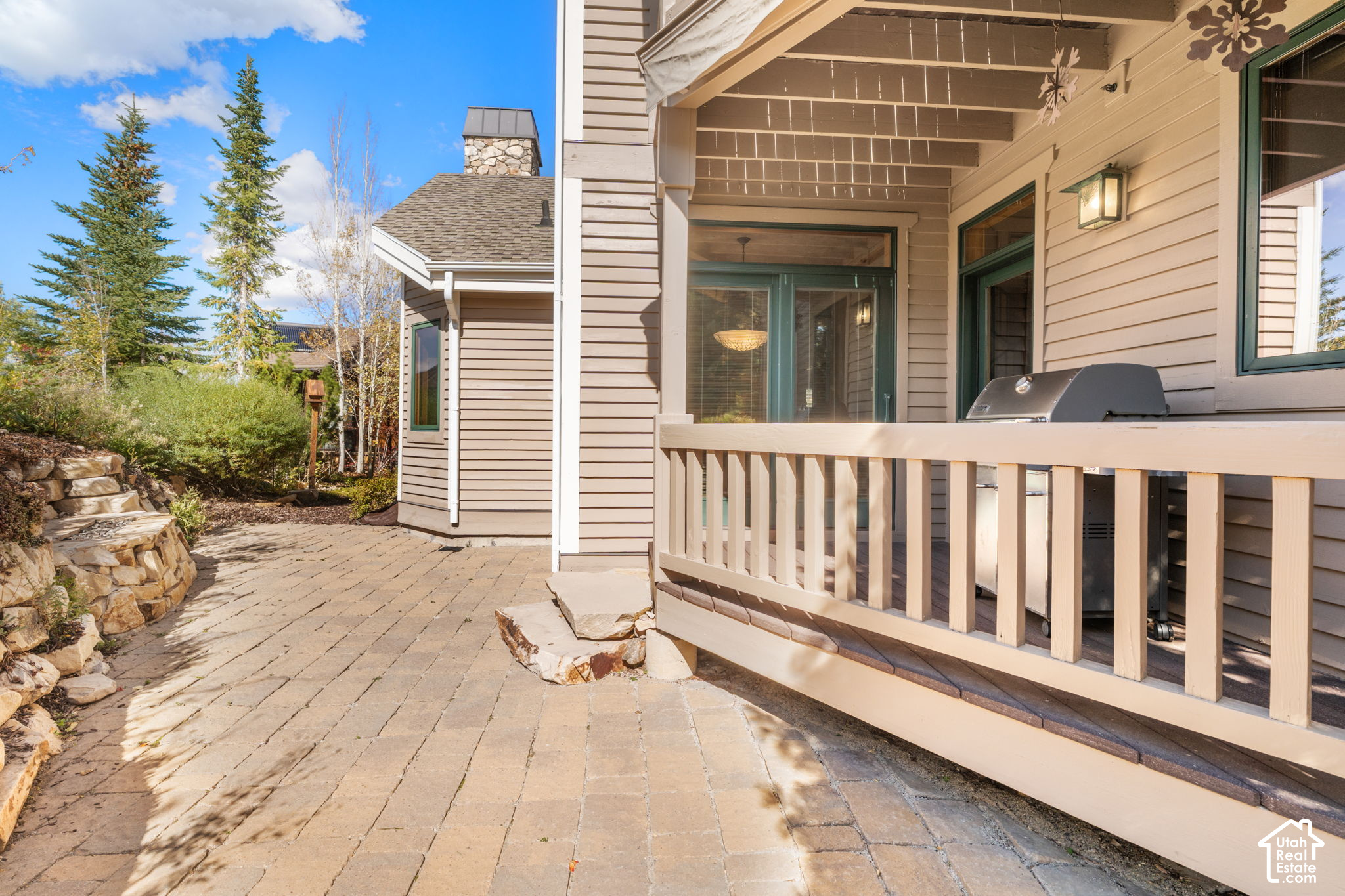 main property photo 50