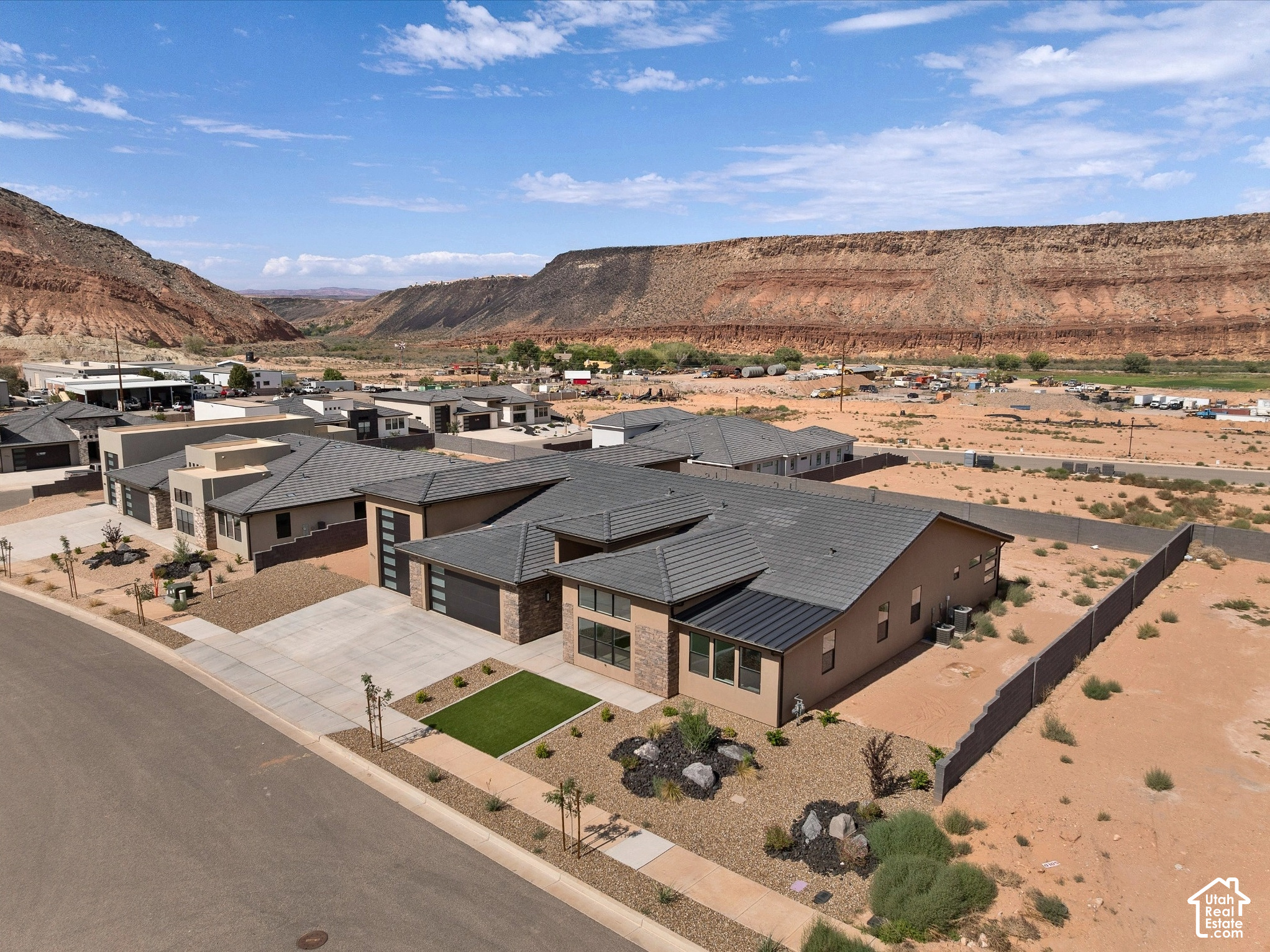 main property photo 45