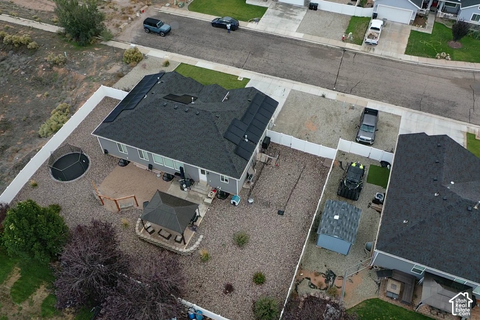 main property photo 44