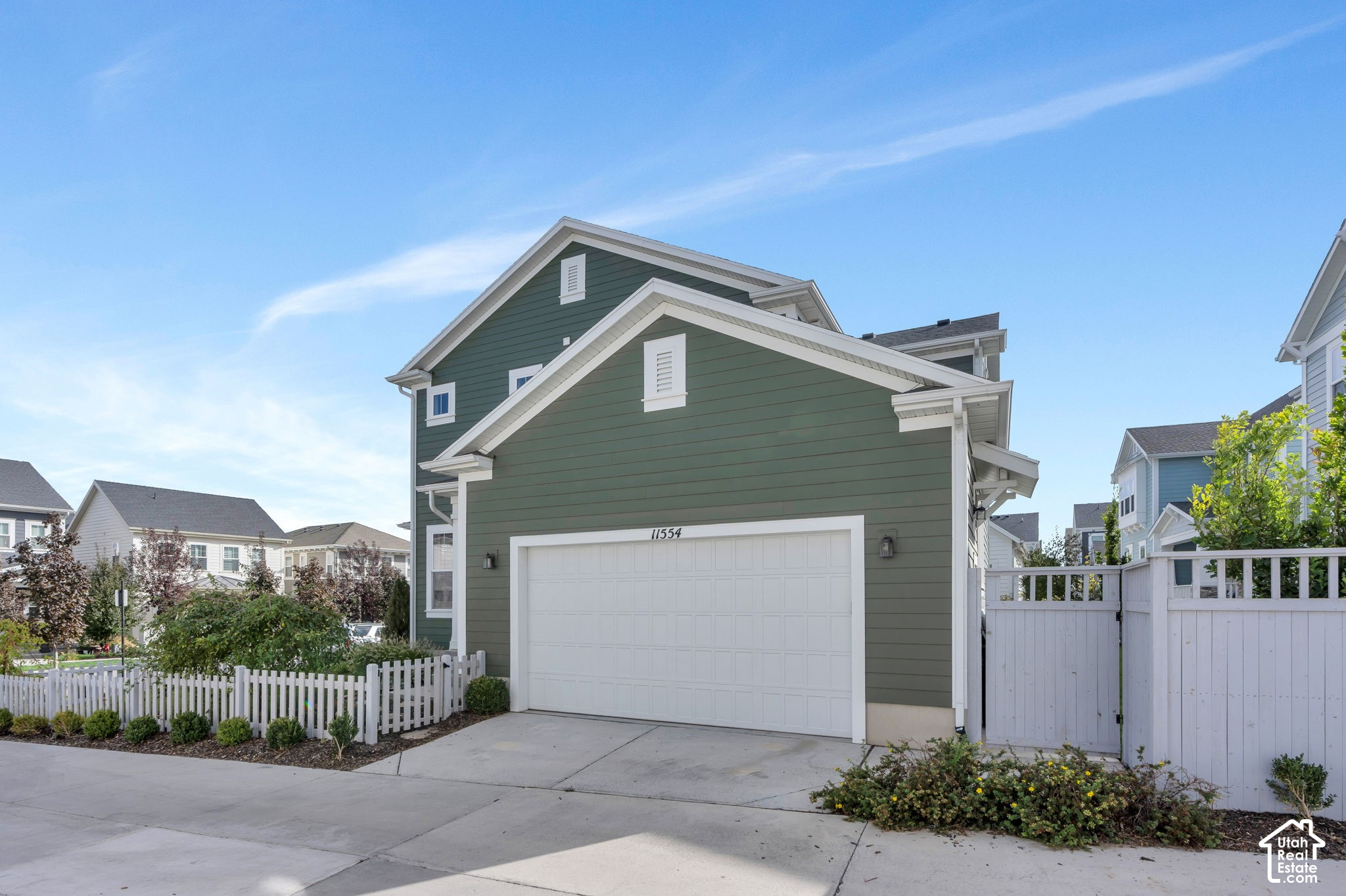 main property photo 43