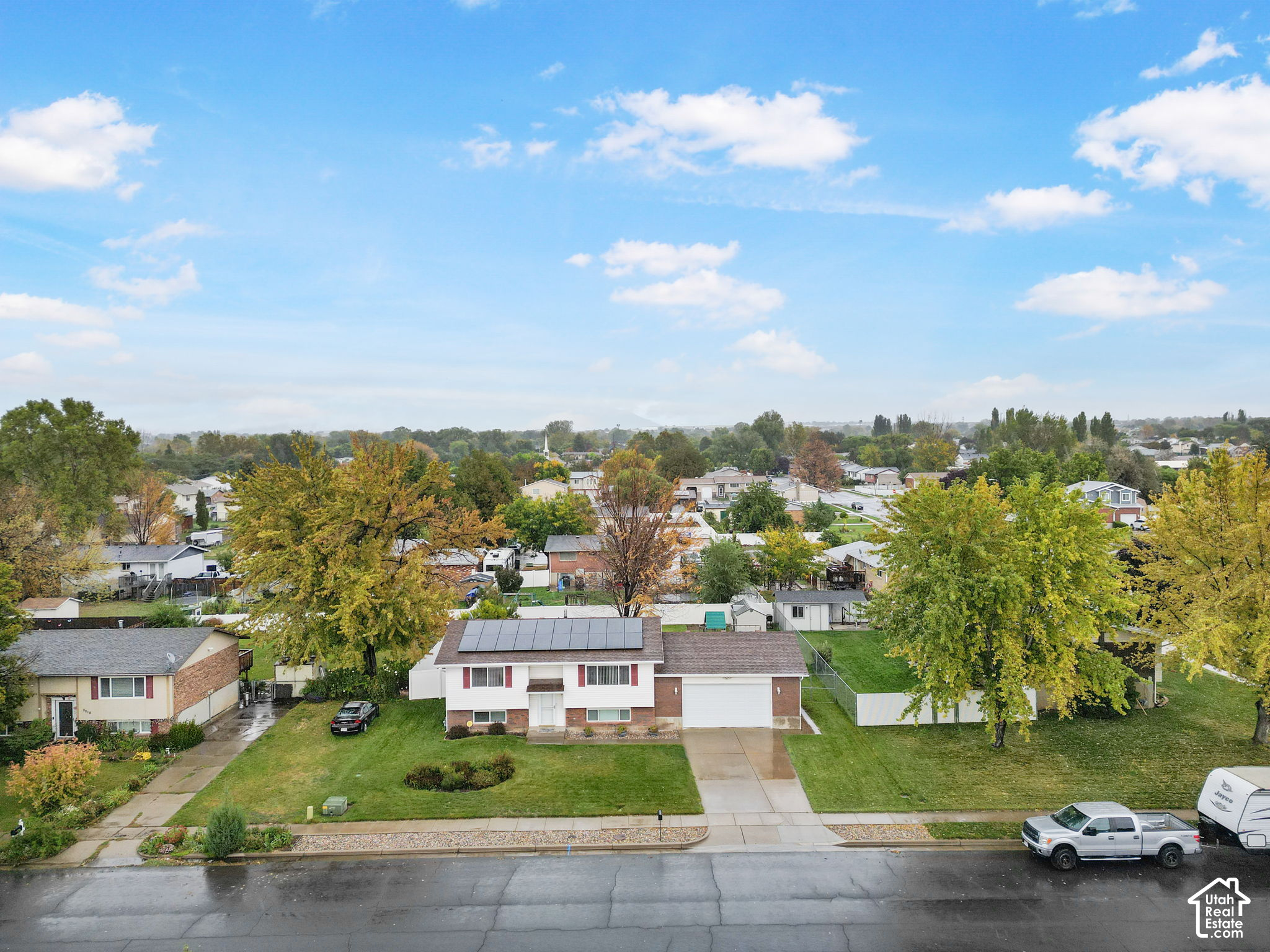main property photo 37
