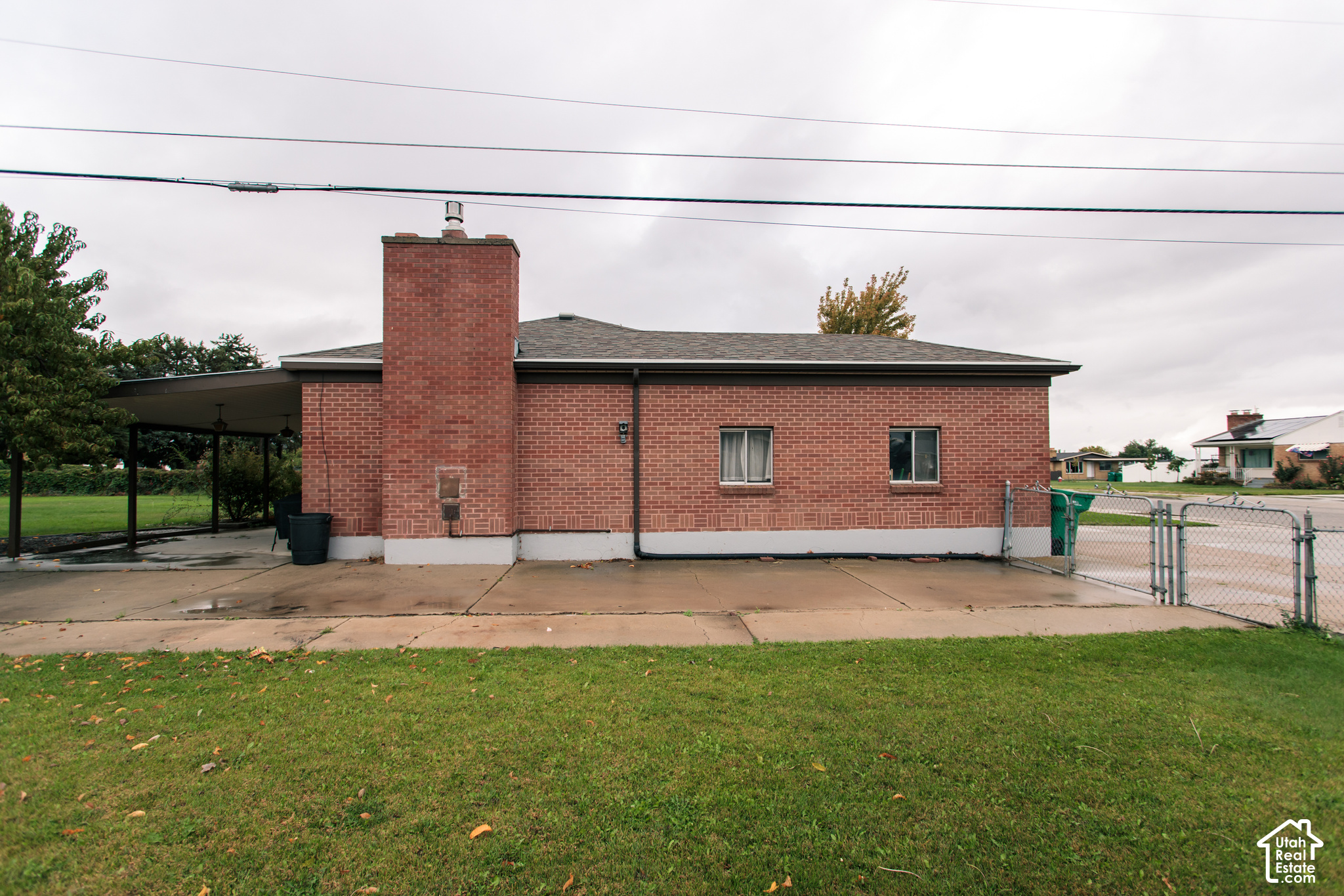 main property photo 33