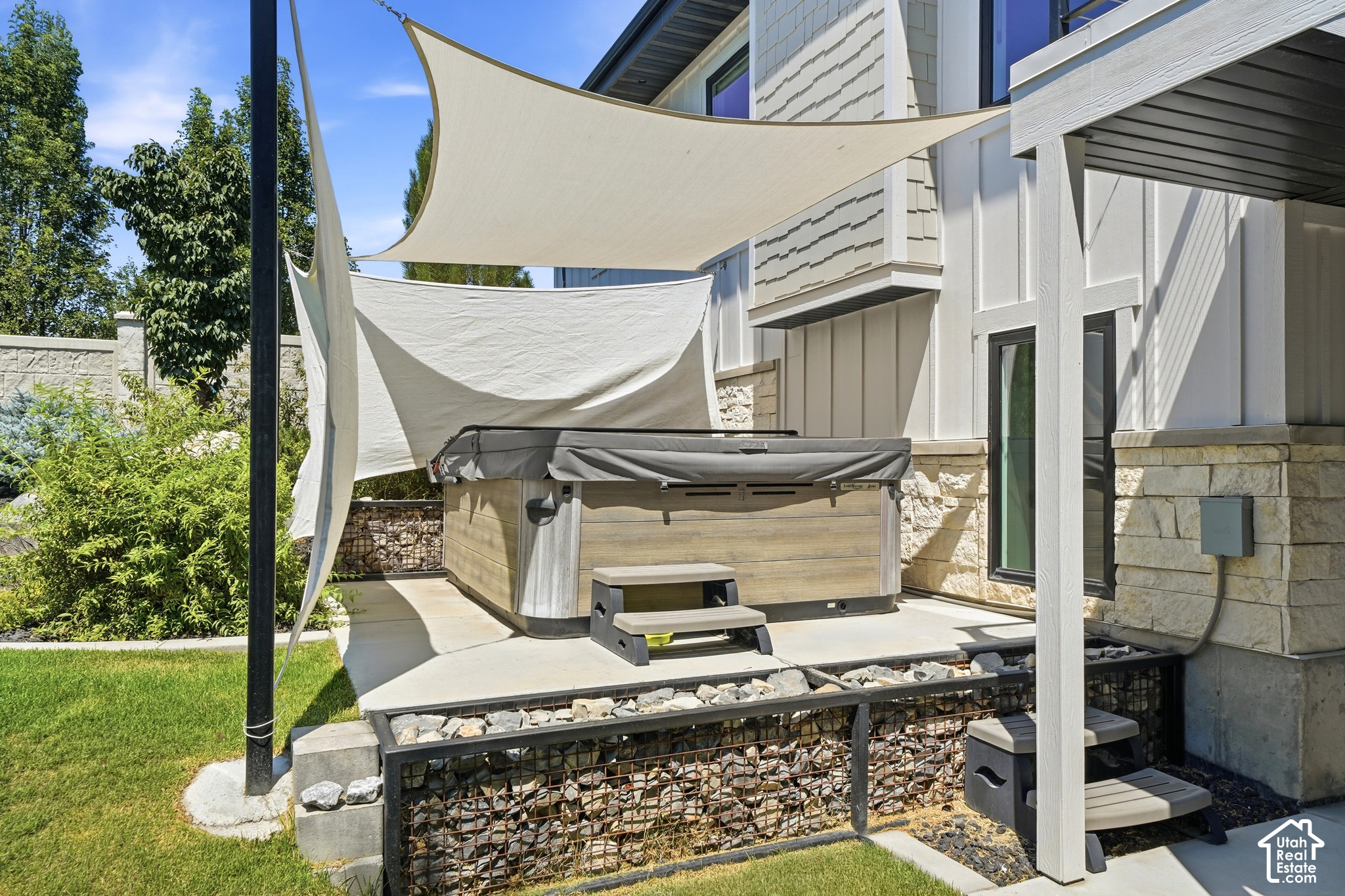 main property photo 64