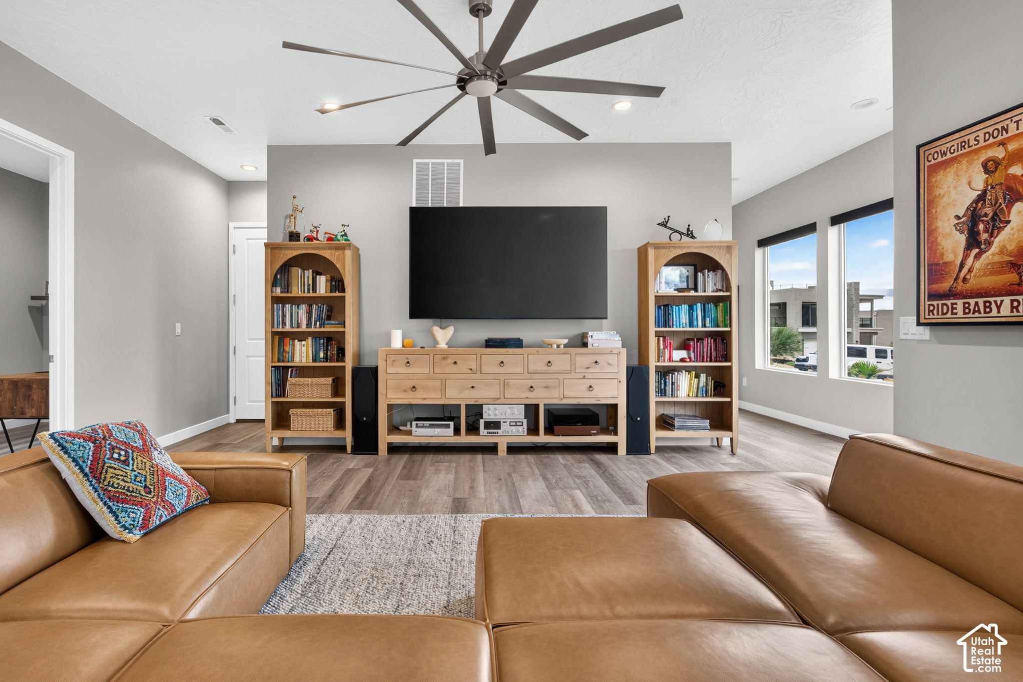 main property photo 74