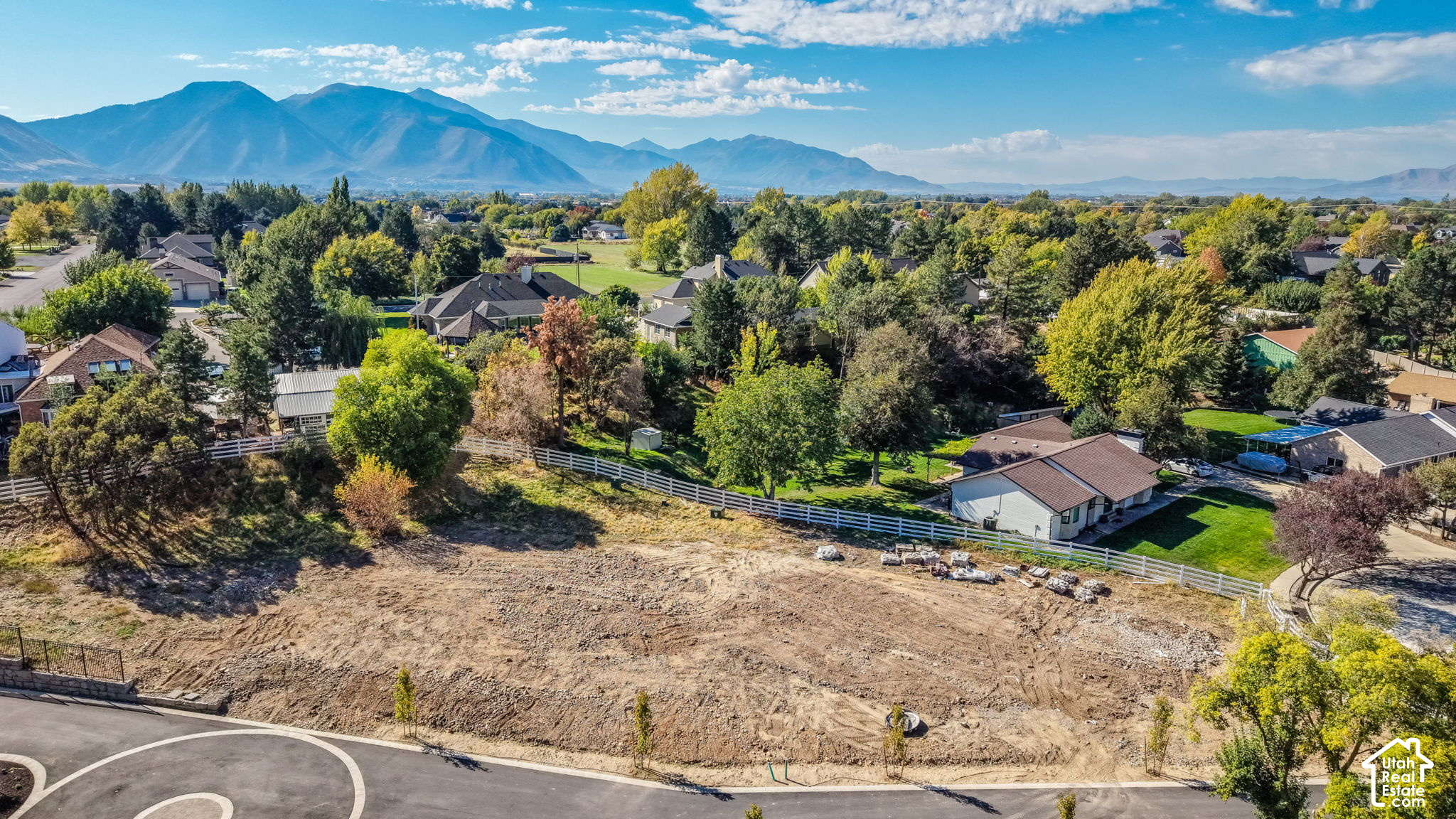 main property photo 19