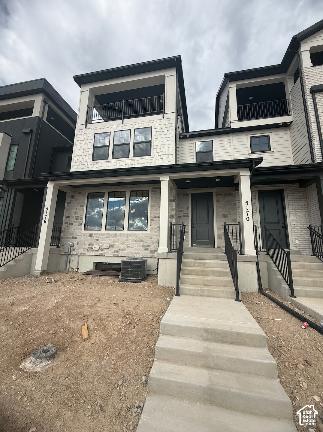 main property photo 0