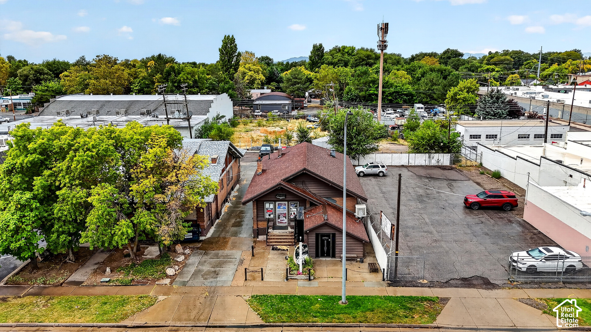main property photo 3