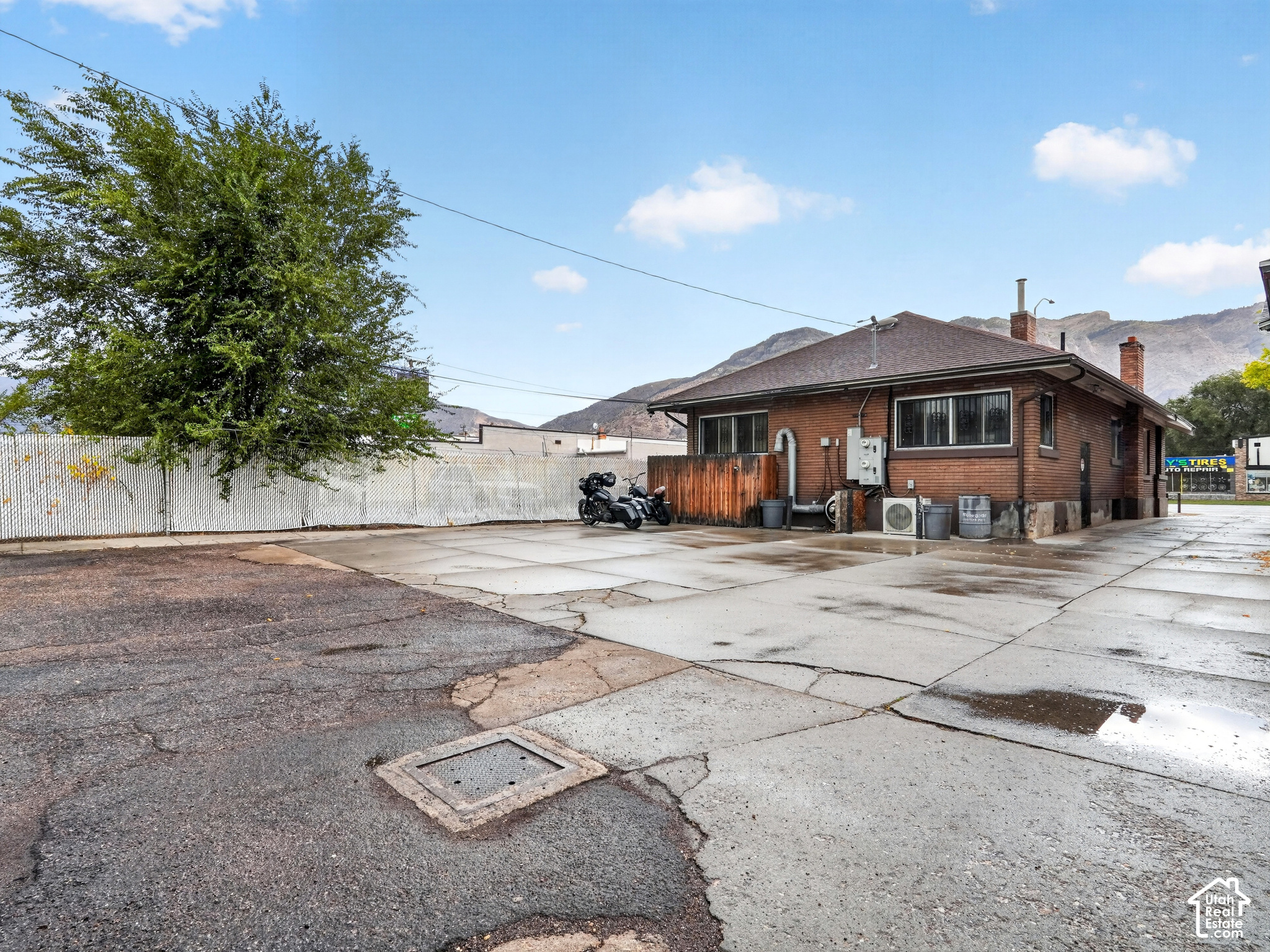 main property photo 32