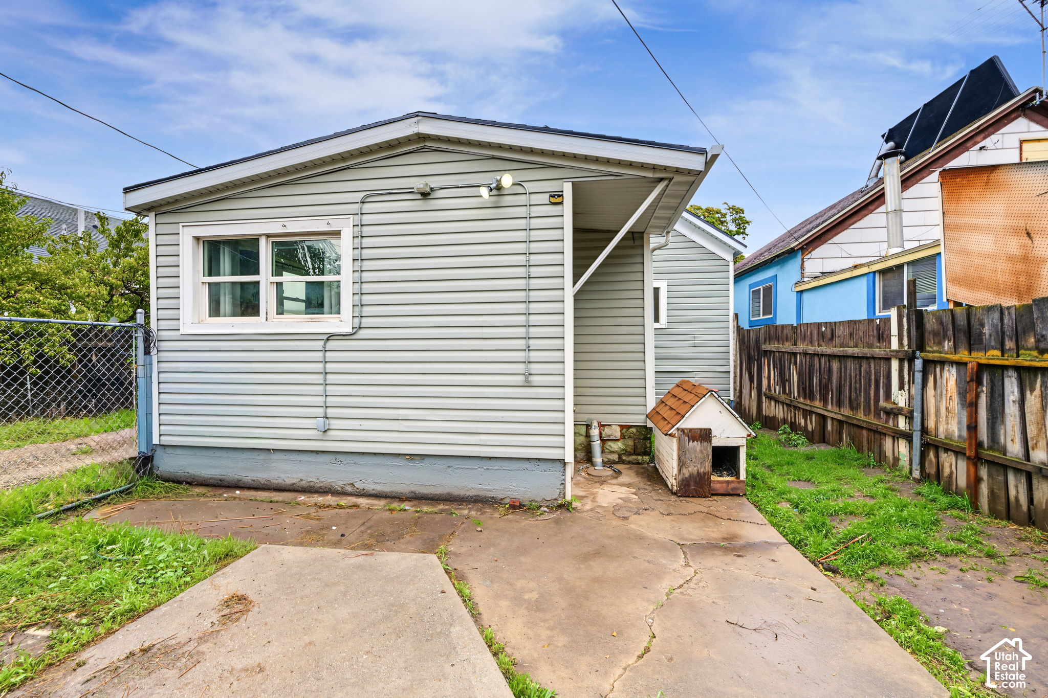 main property photo 23