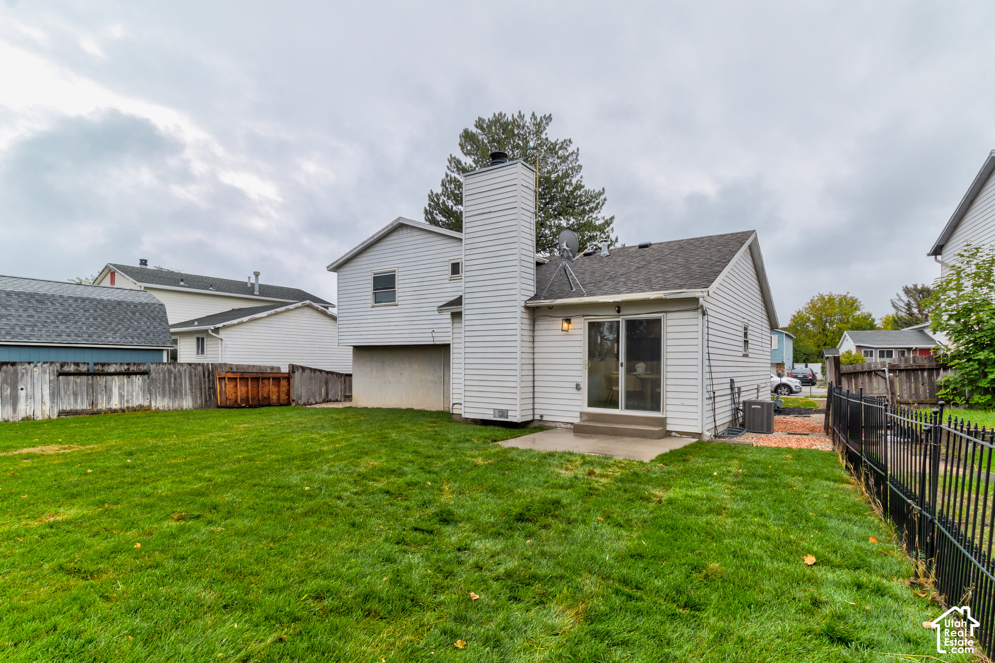 main property photo 15