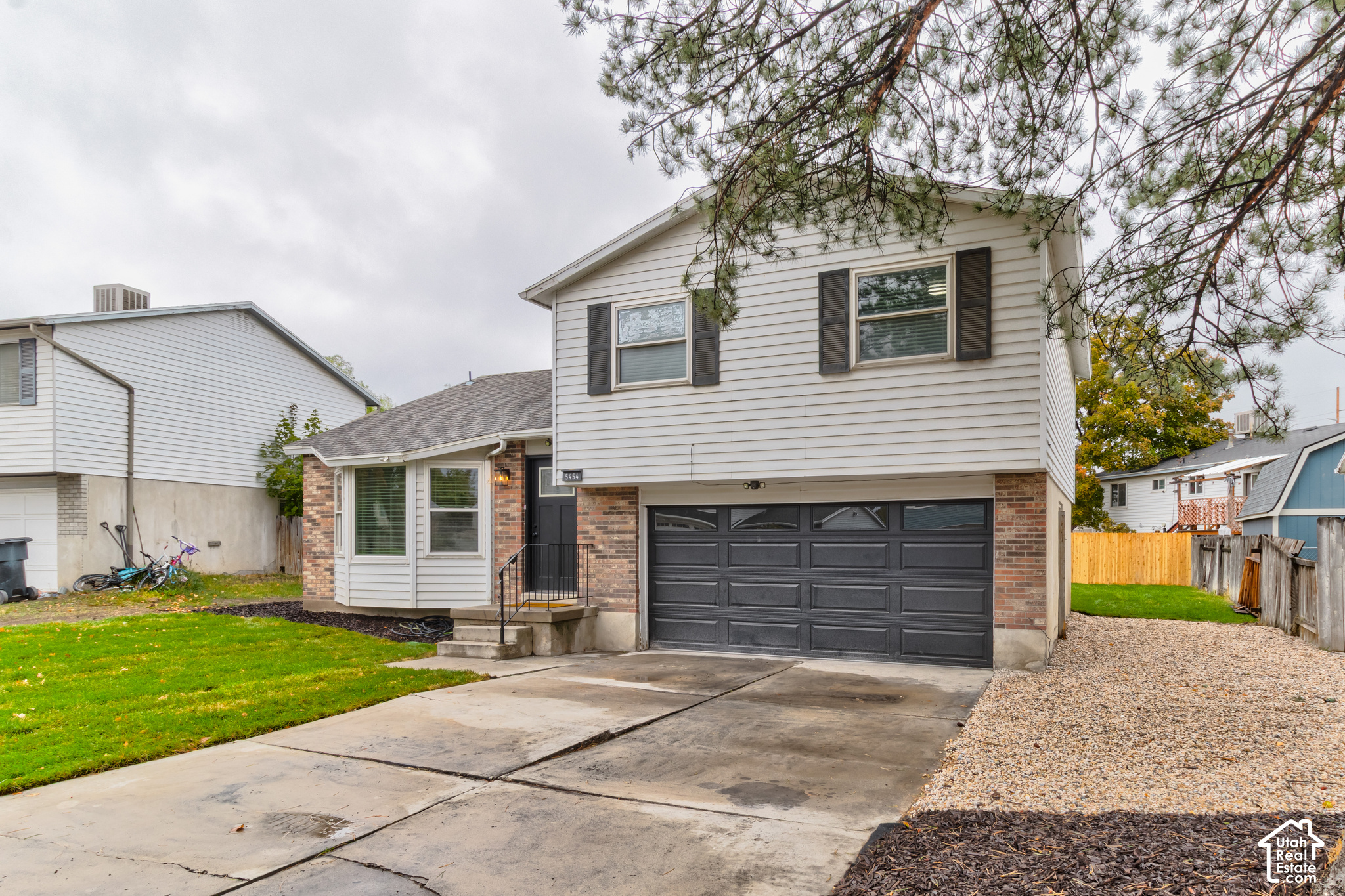 main property photo 18