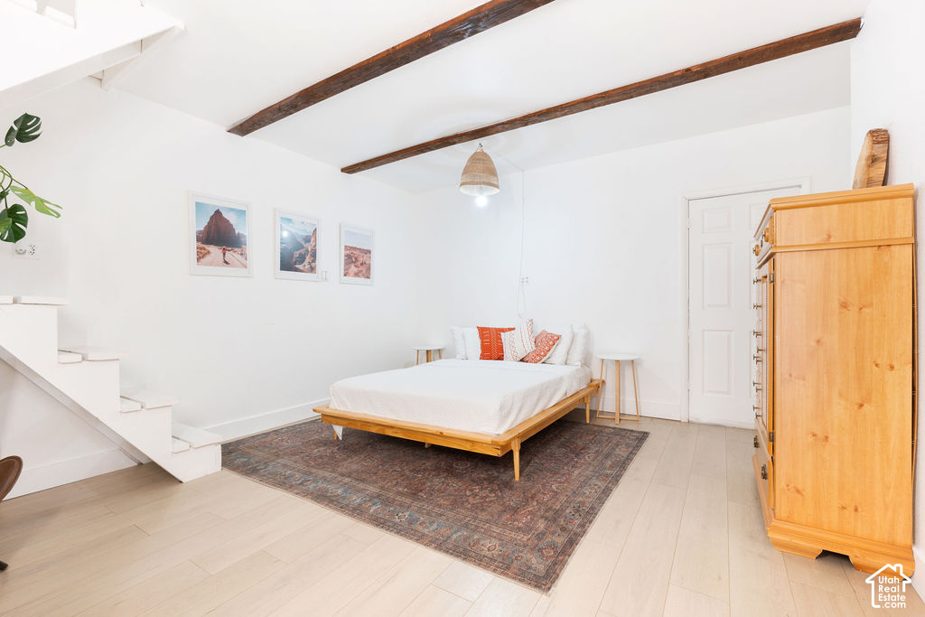 main property photo 23