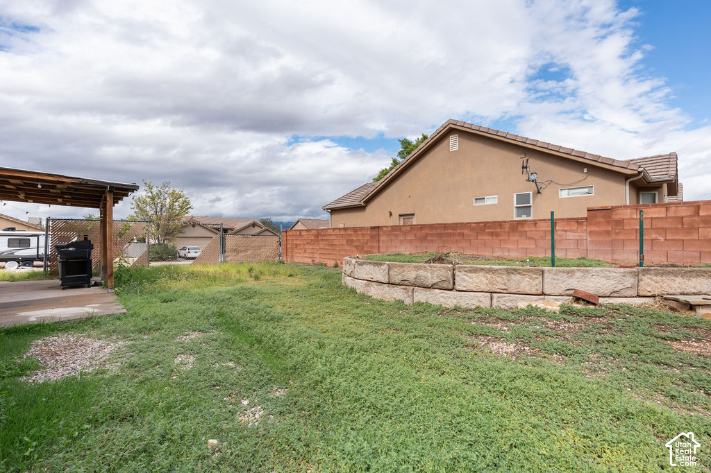 main property photo 36
