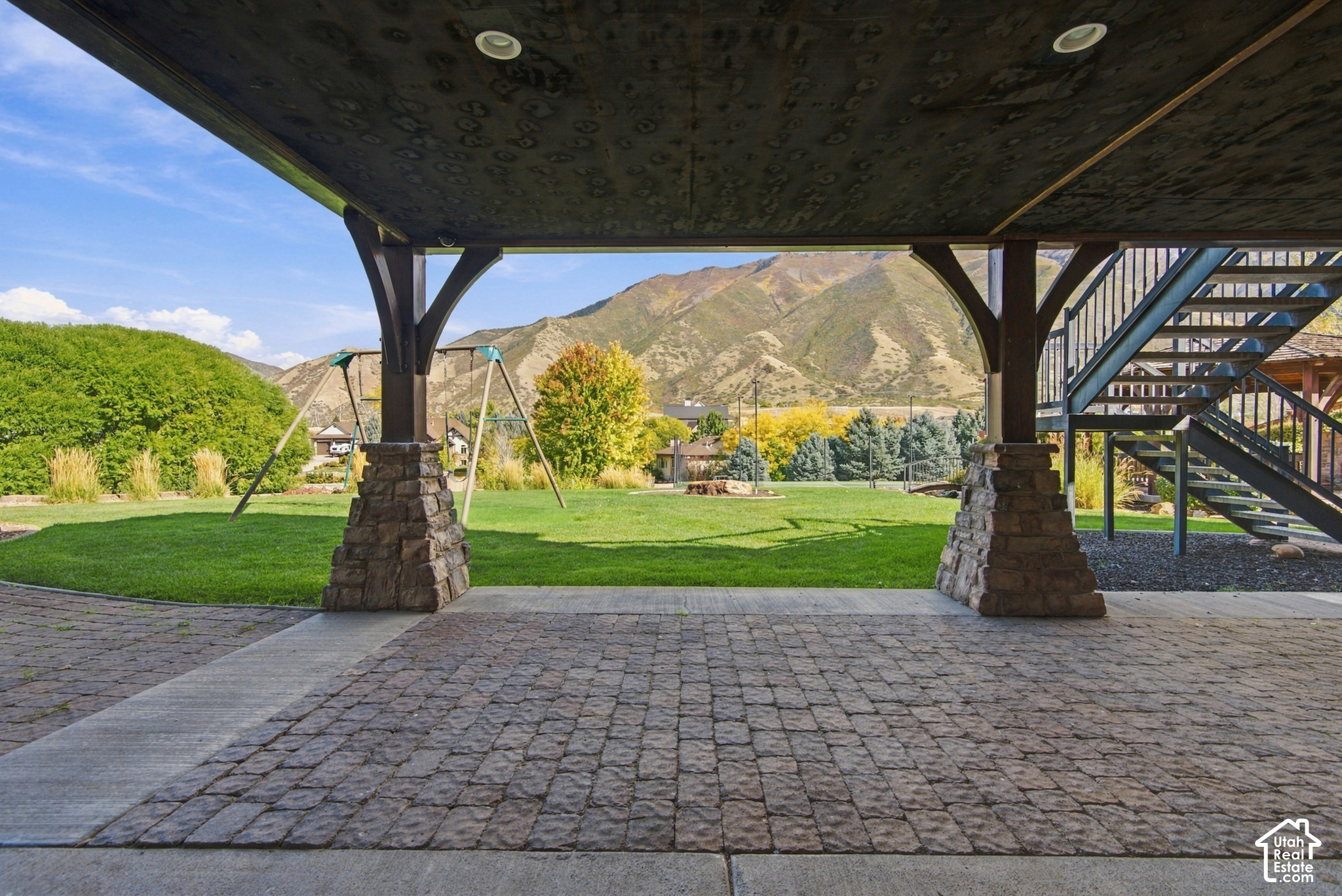 main property photo 45