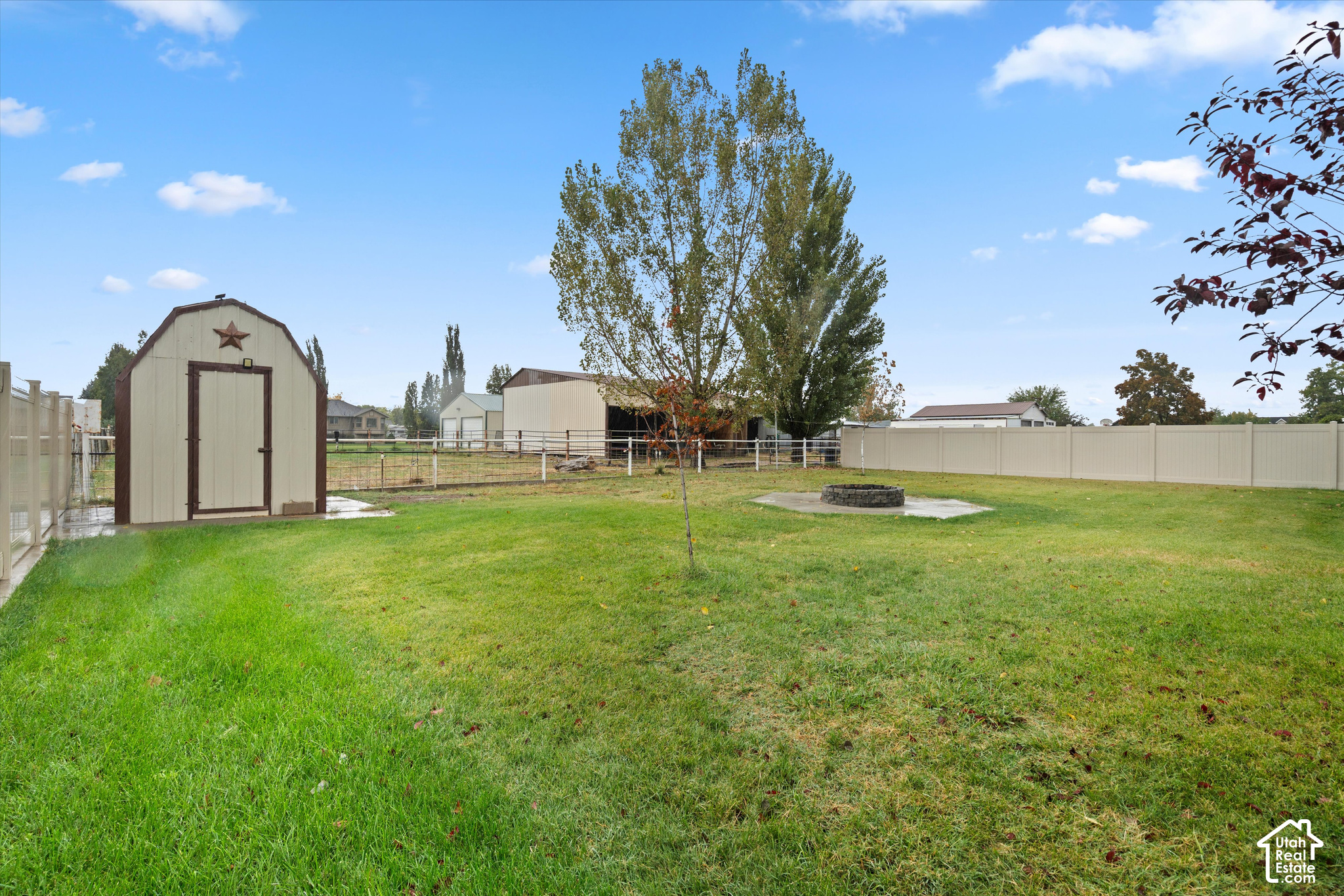 main property photo 12