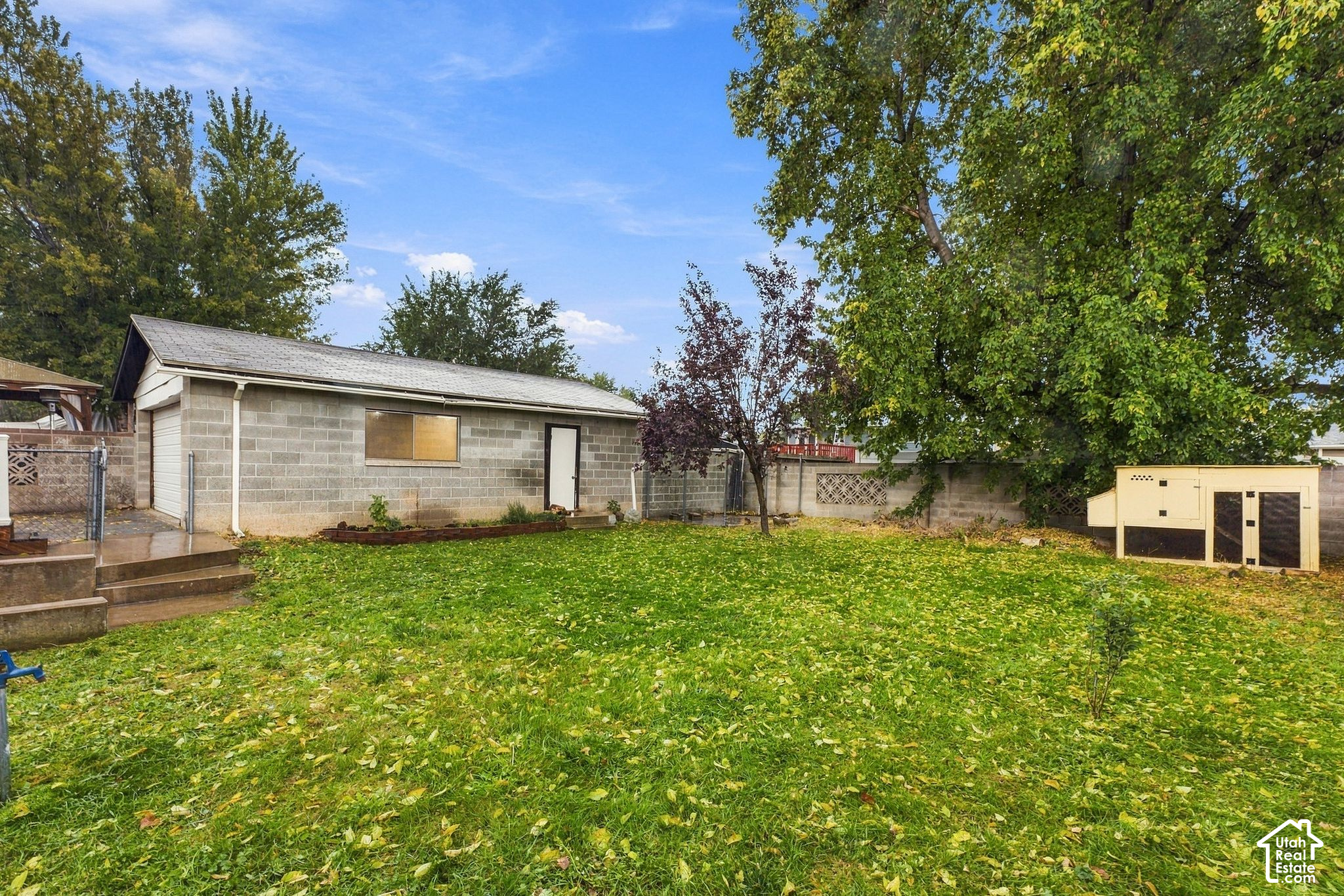 main property photo 36