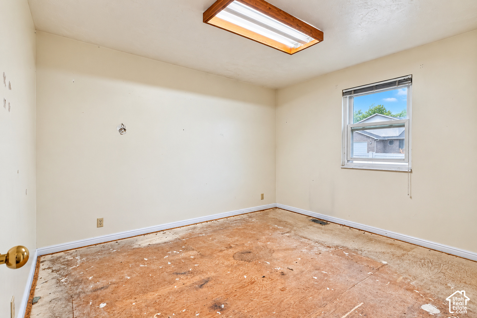 main property photo 17