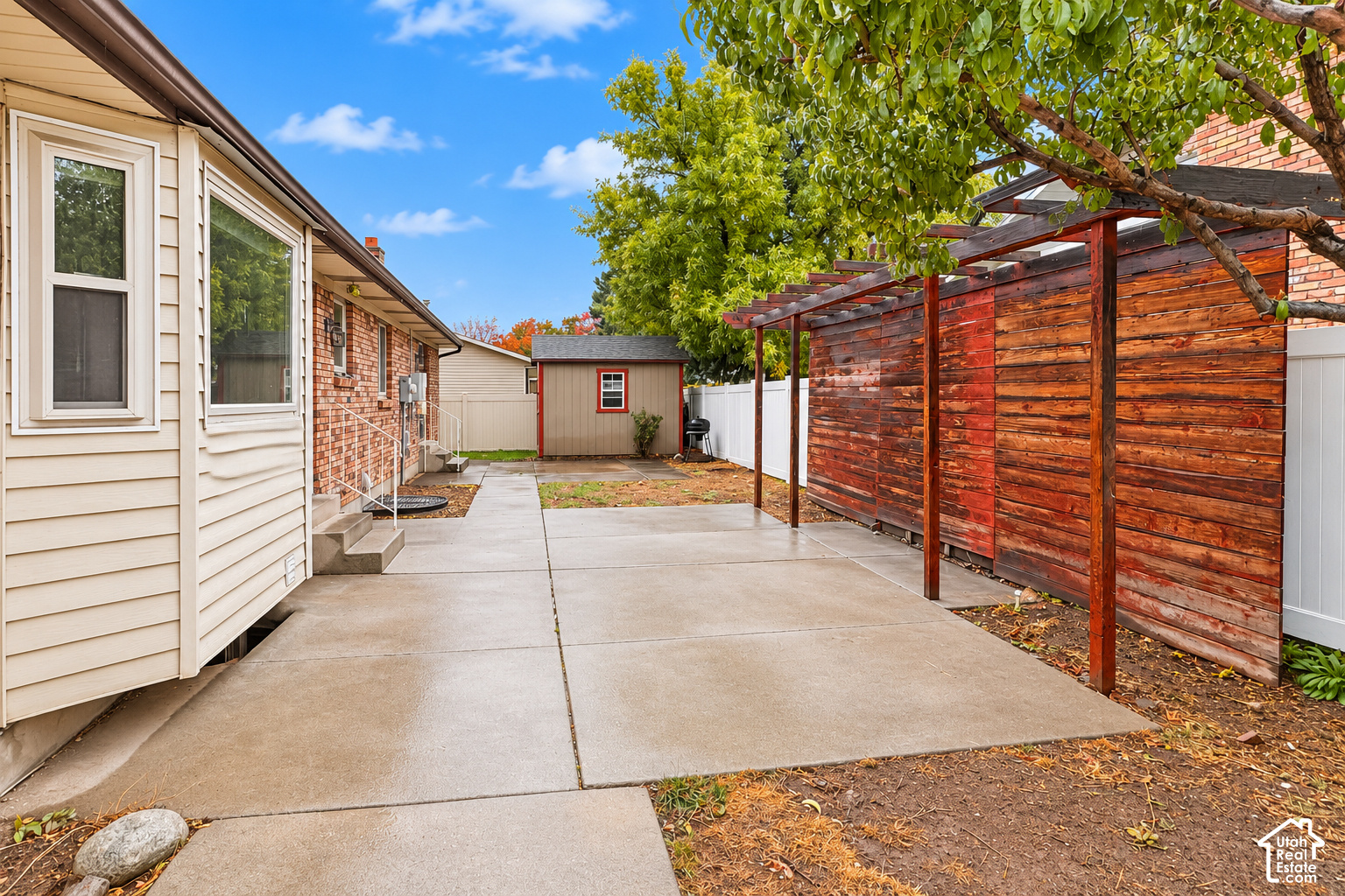 main property photo 24