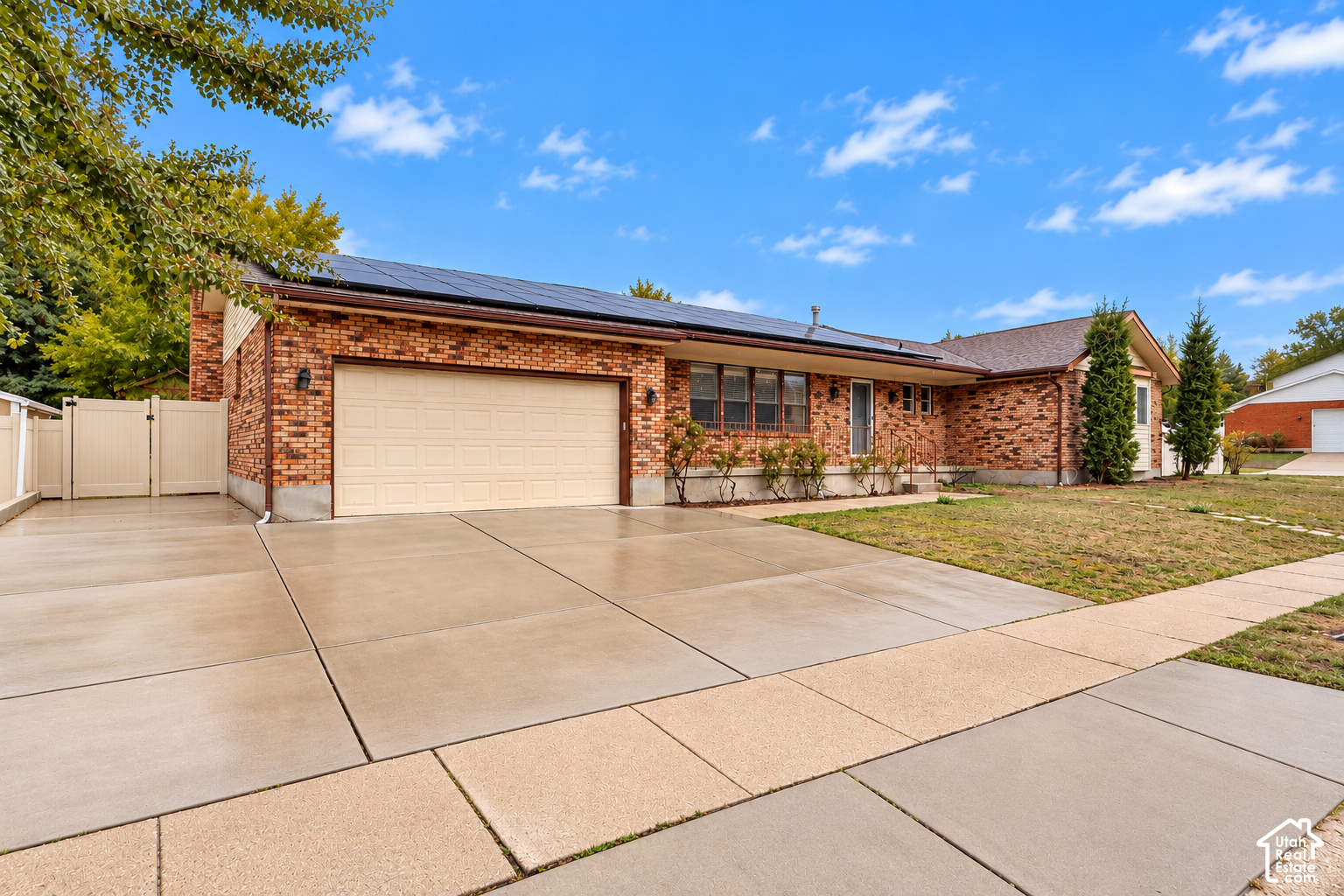 main property photo 26