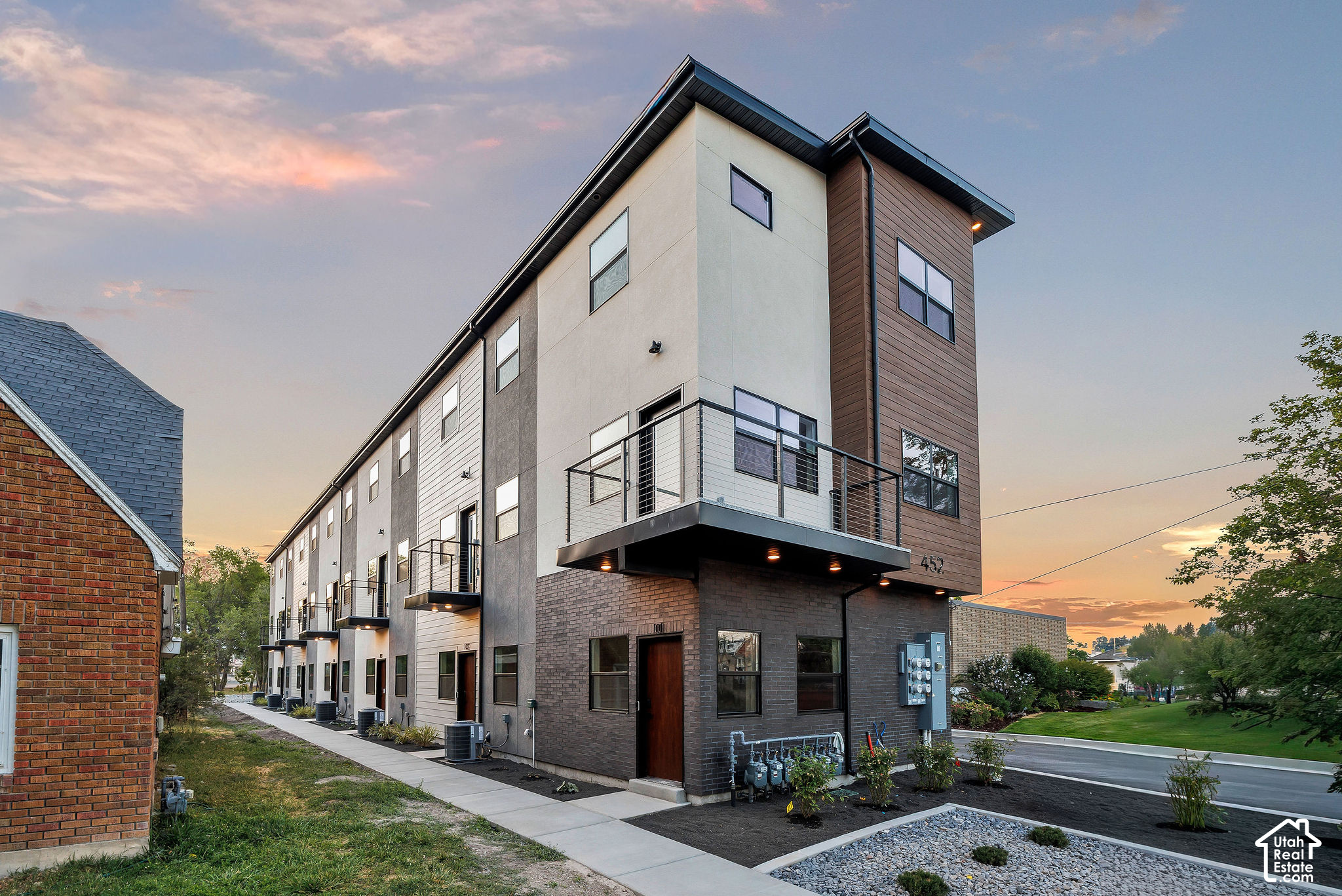 main property photo 45