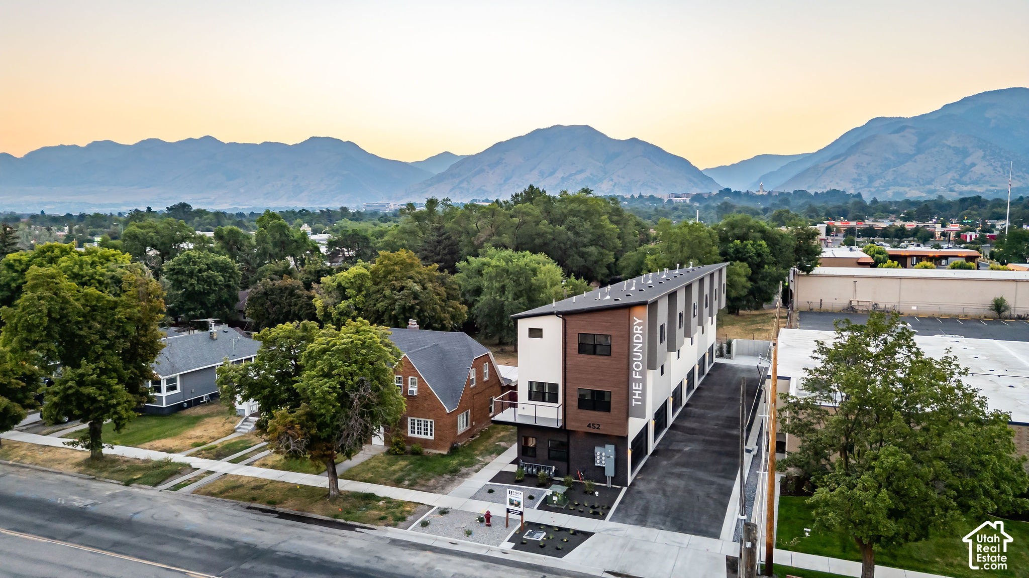 main property photo 29