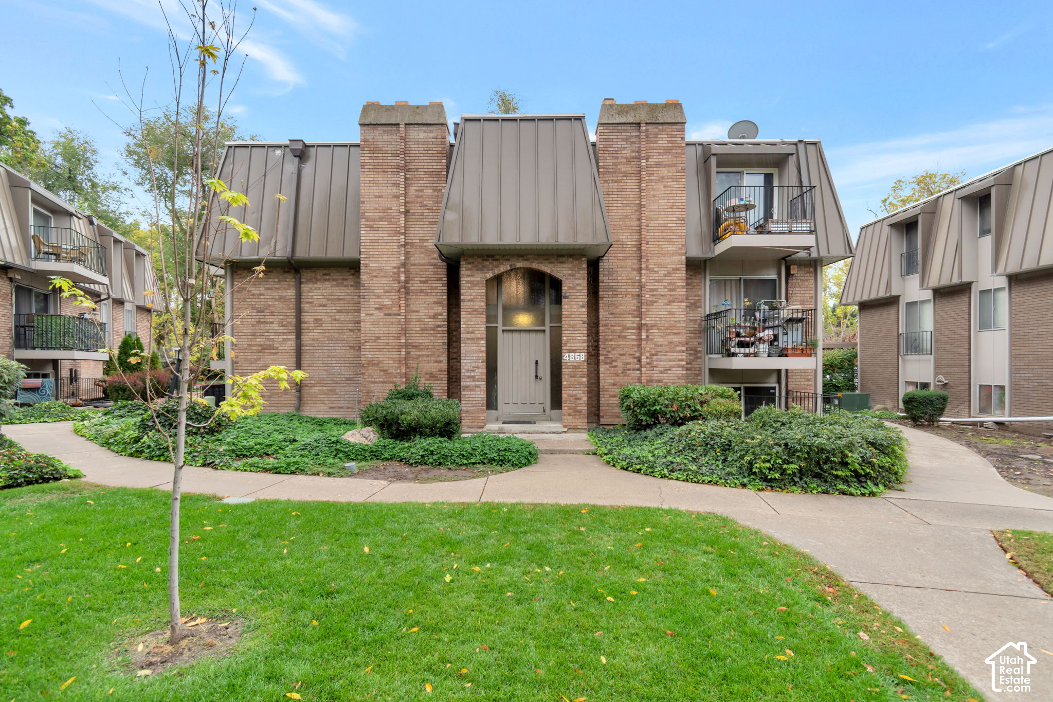 main property photo 14