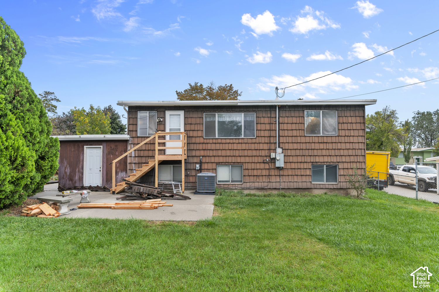 main property photo 25