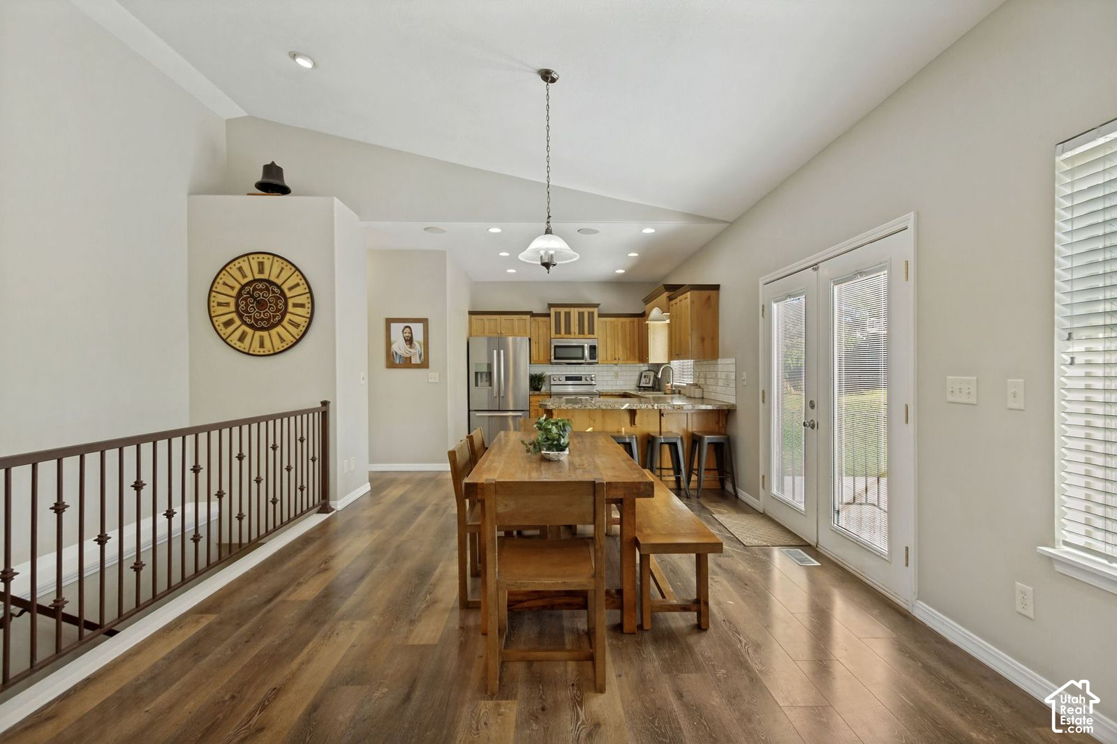 main property photo 7