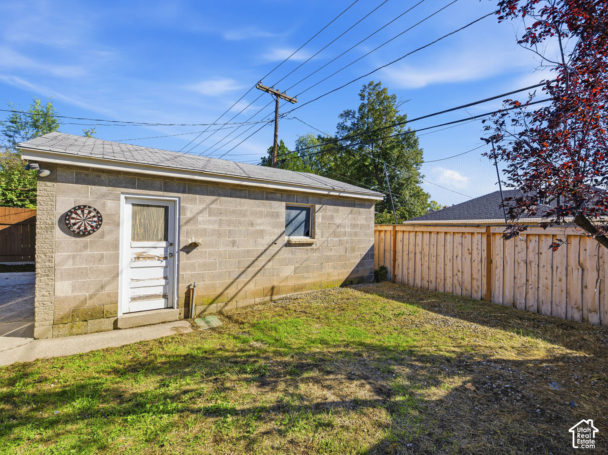 main property photo 37