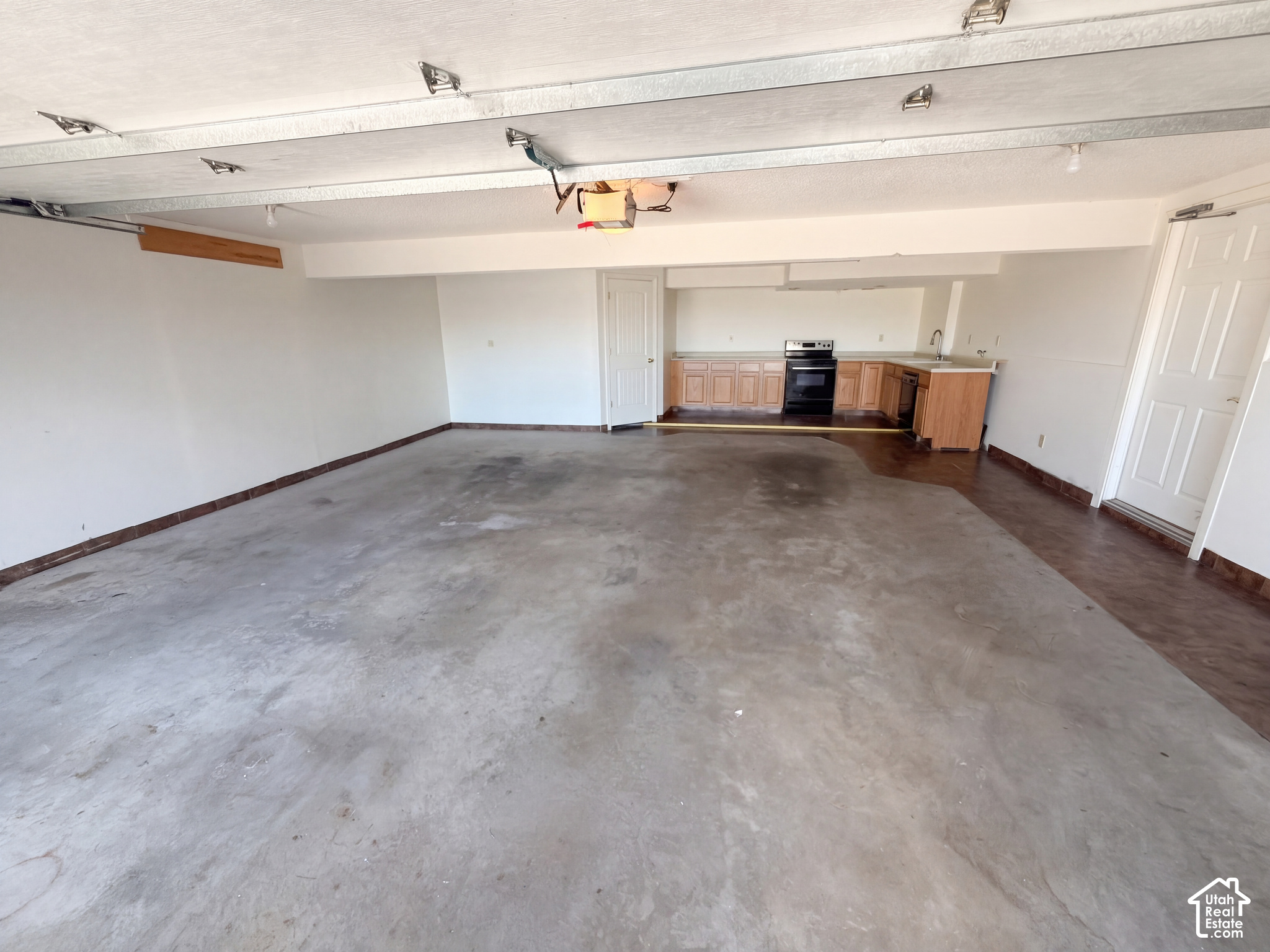 main property photo 60