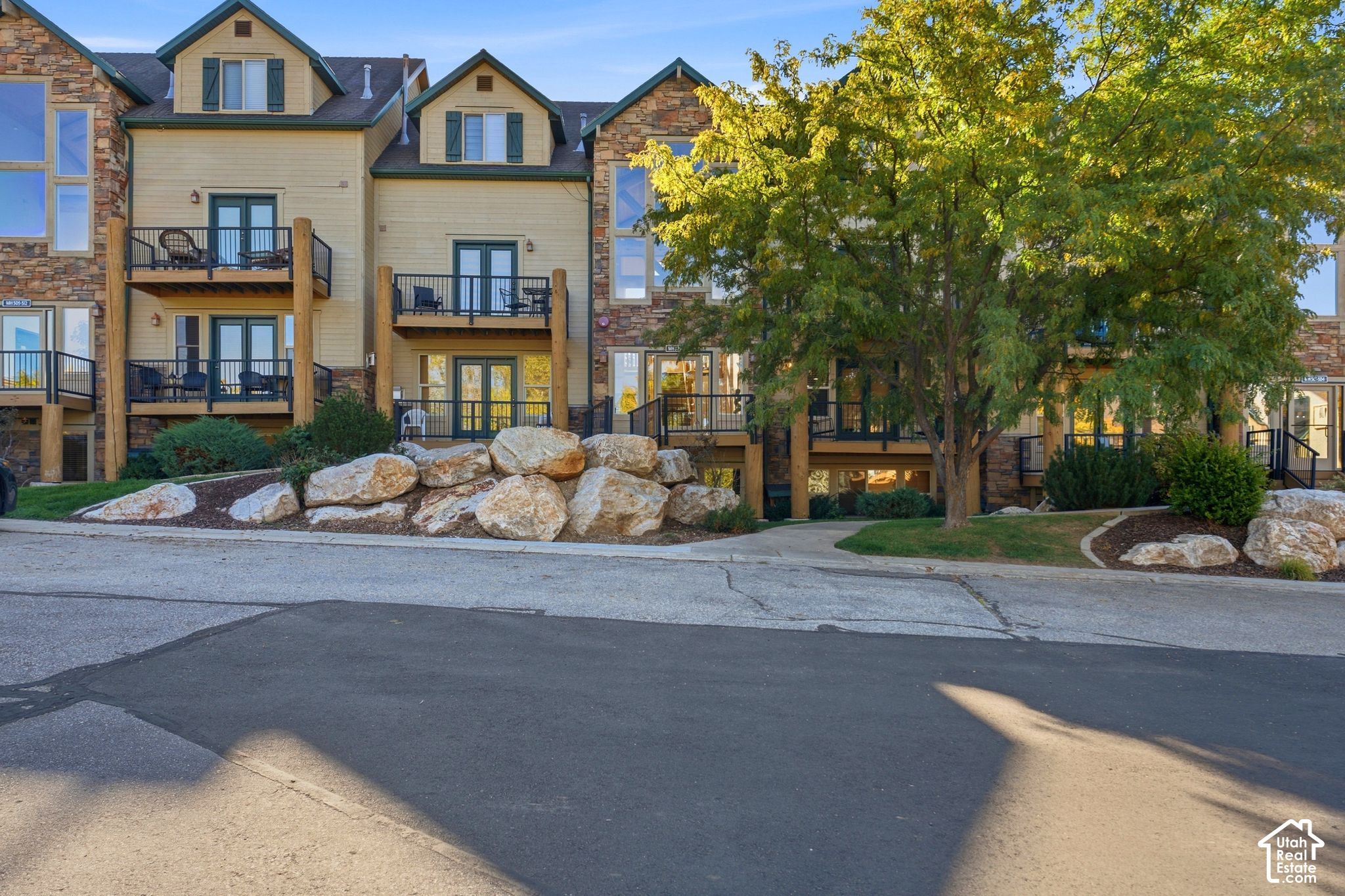 main property photo 58