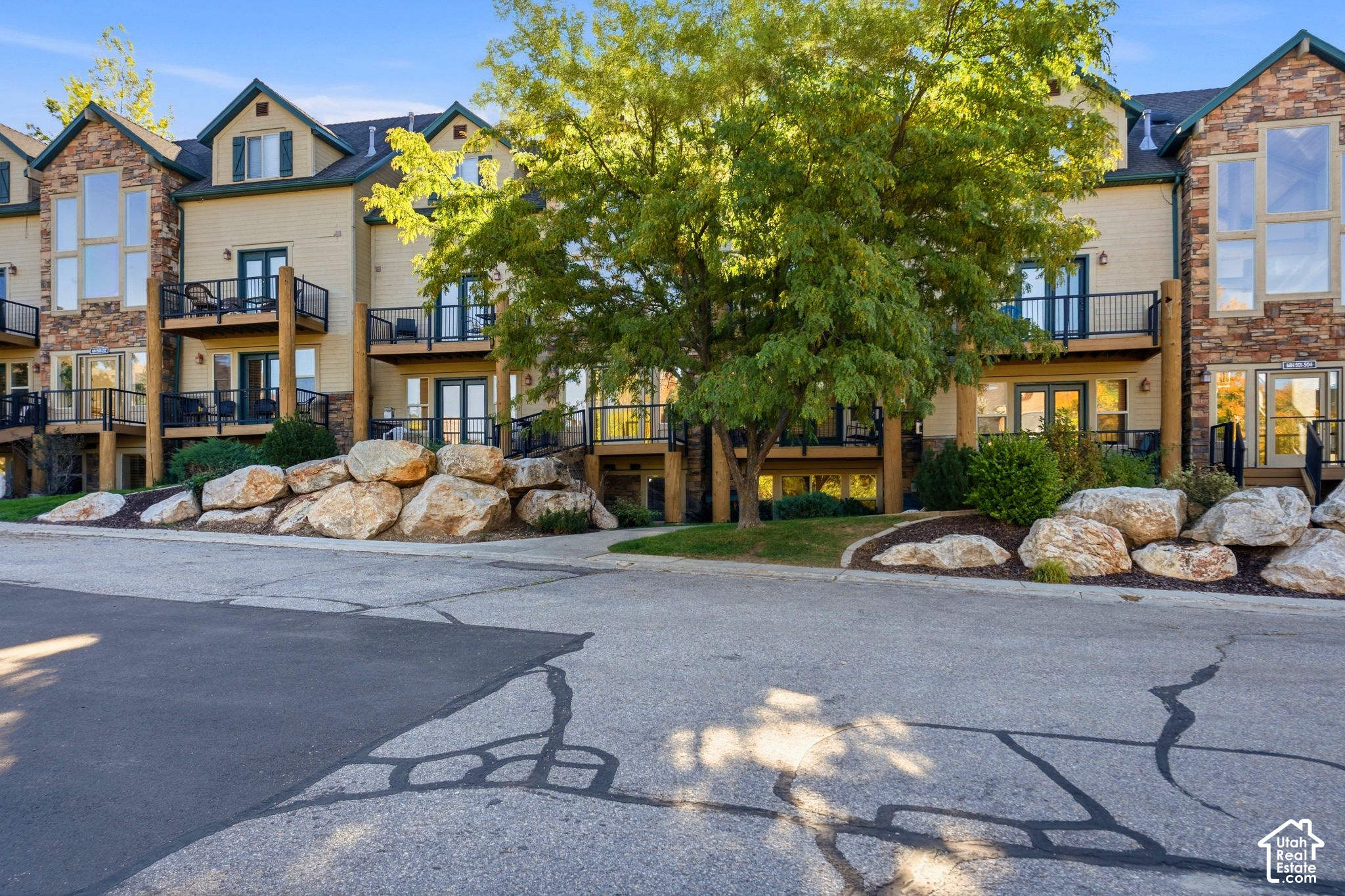 main property photo 59