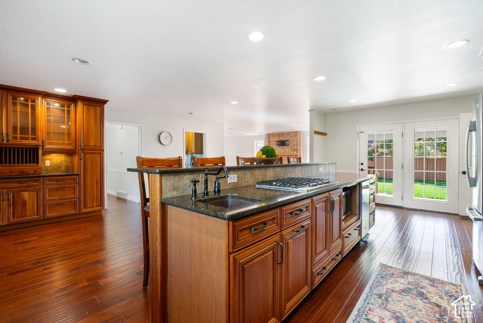 main property photo 15