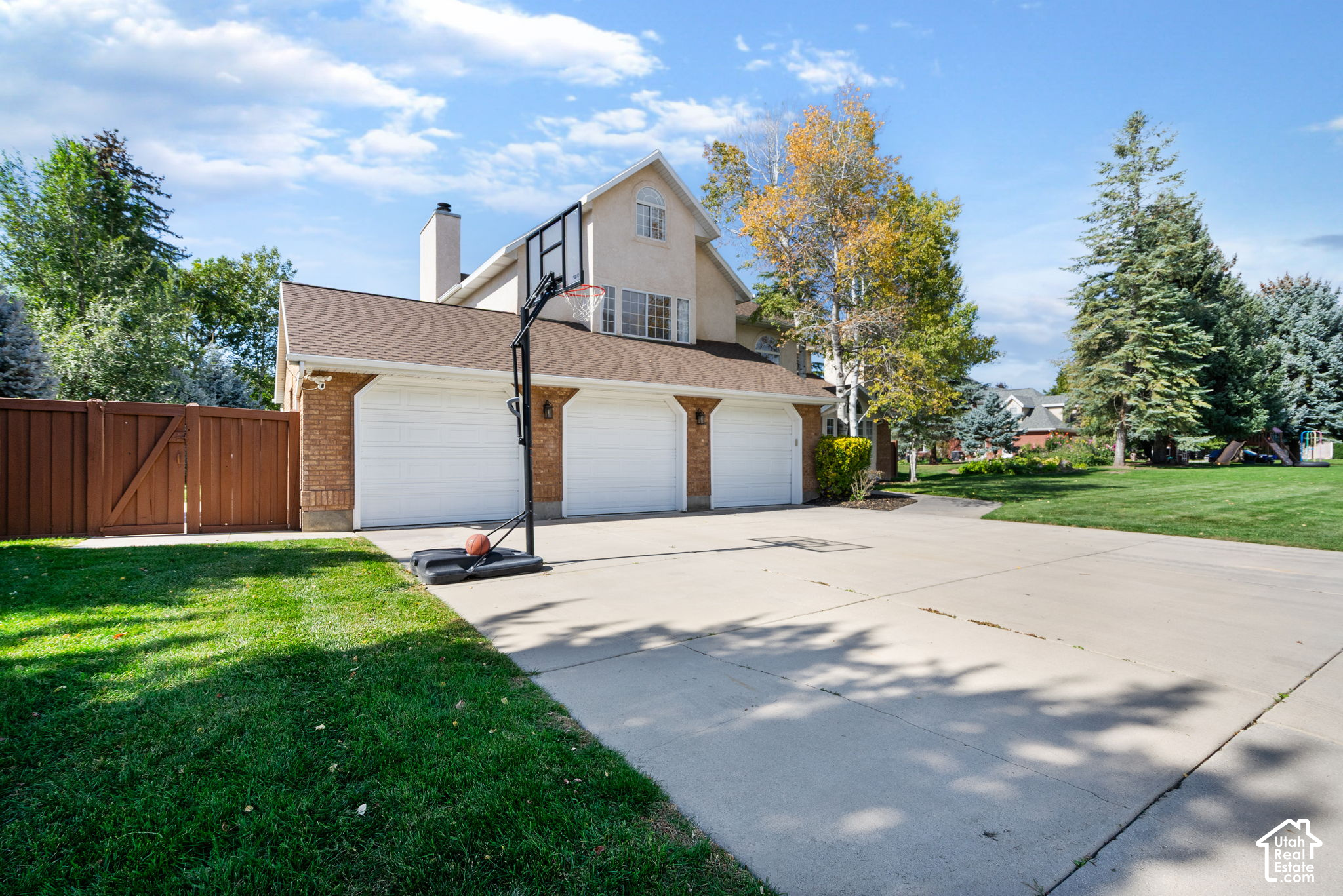 main property photo 51