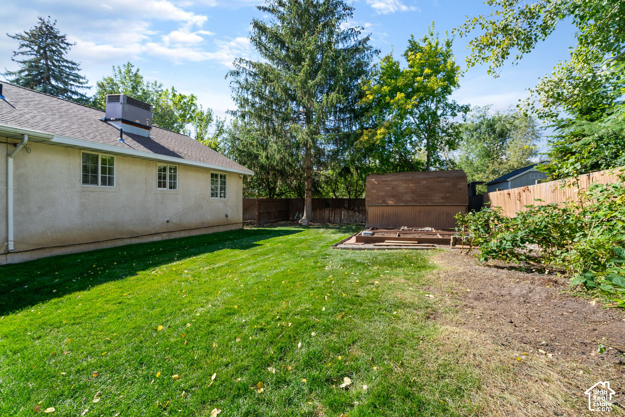 main property photo 60