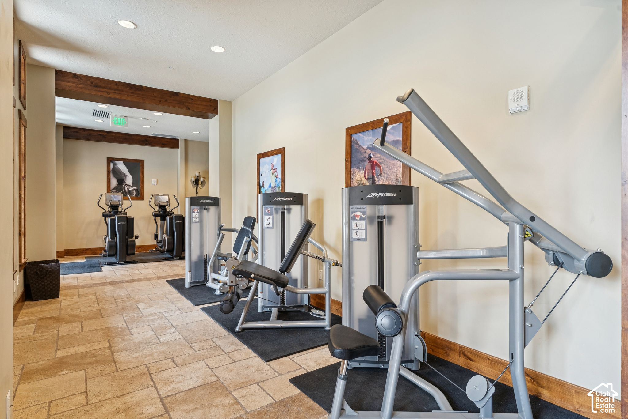 main property photo 76