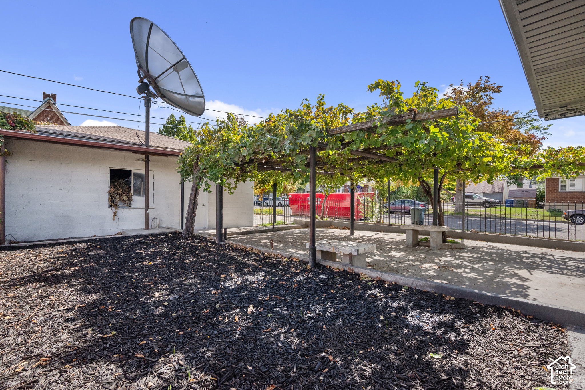 main property photo 24