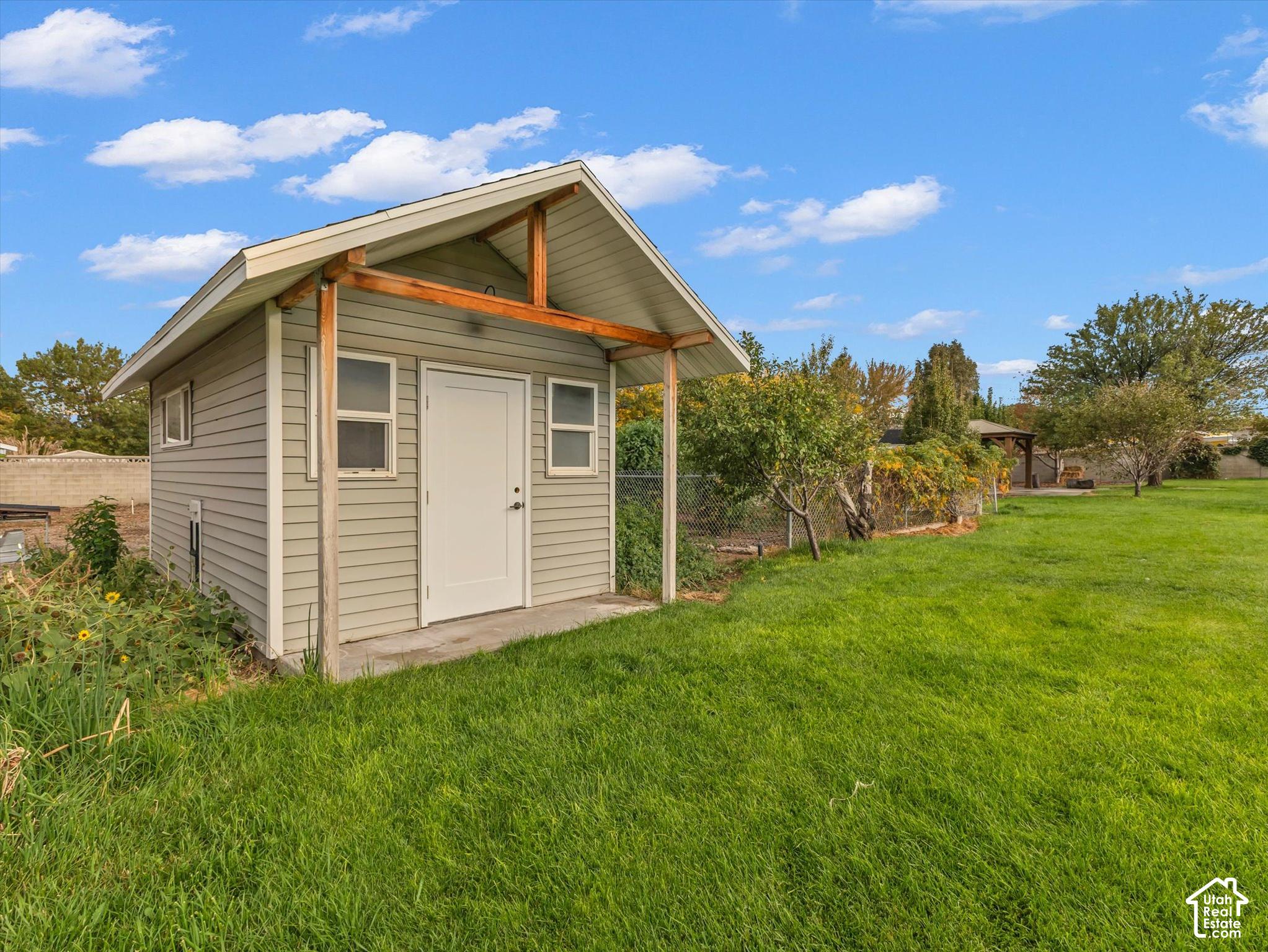 main property photo 46