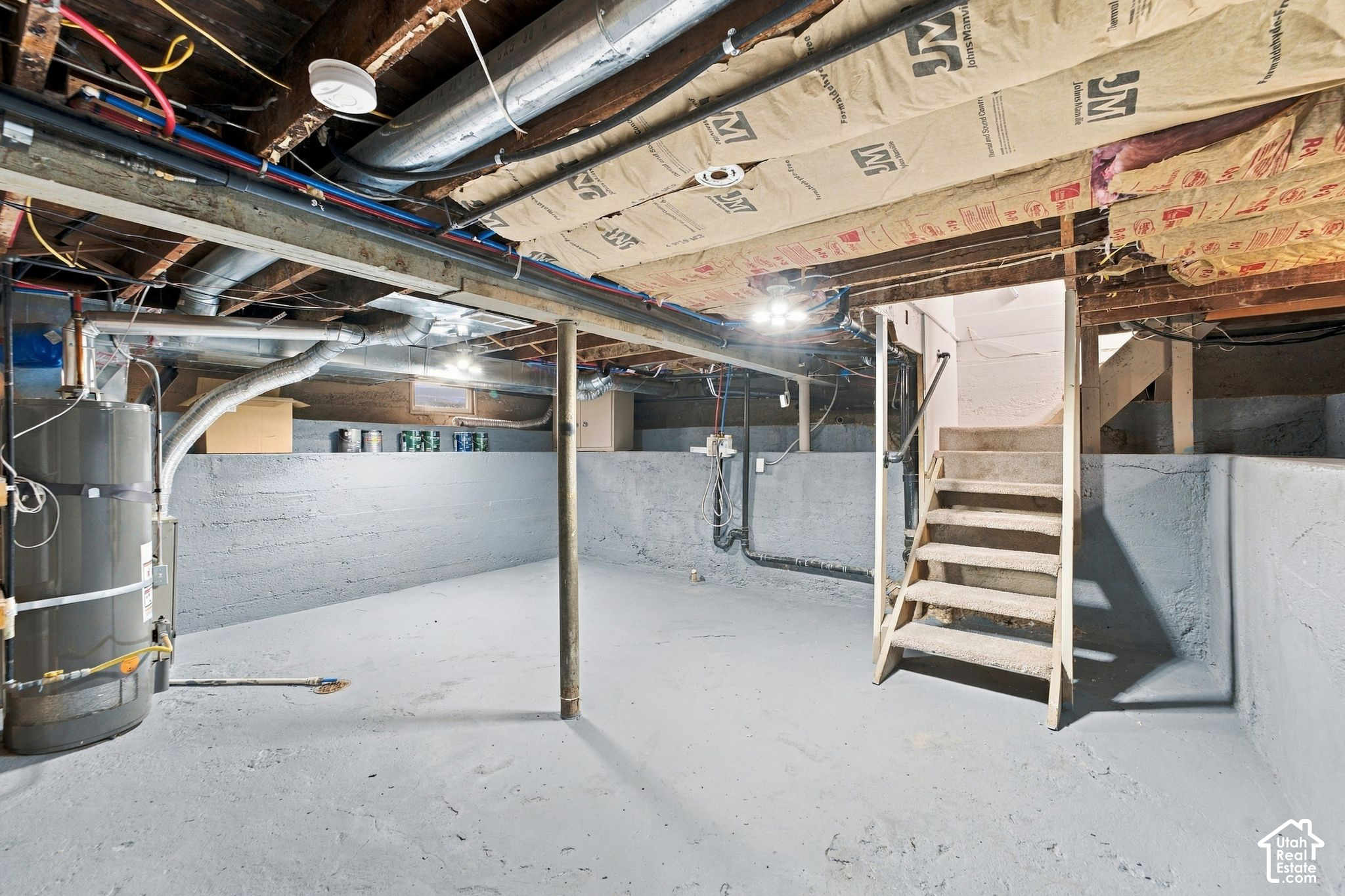 main property photo 18