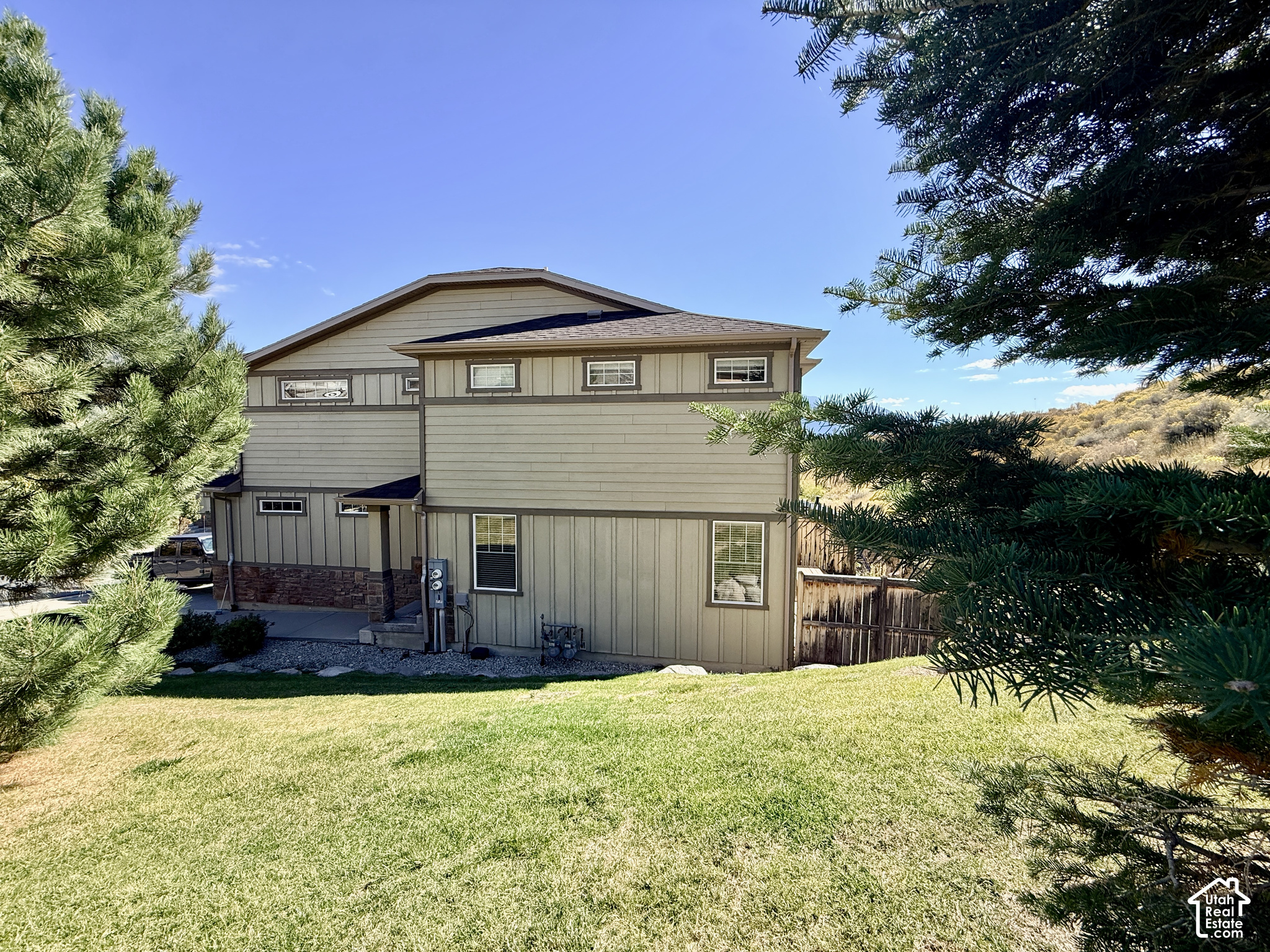main property photo 21