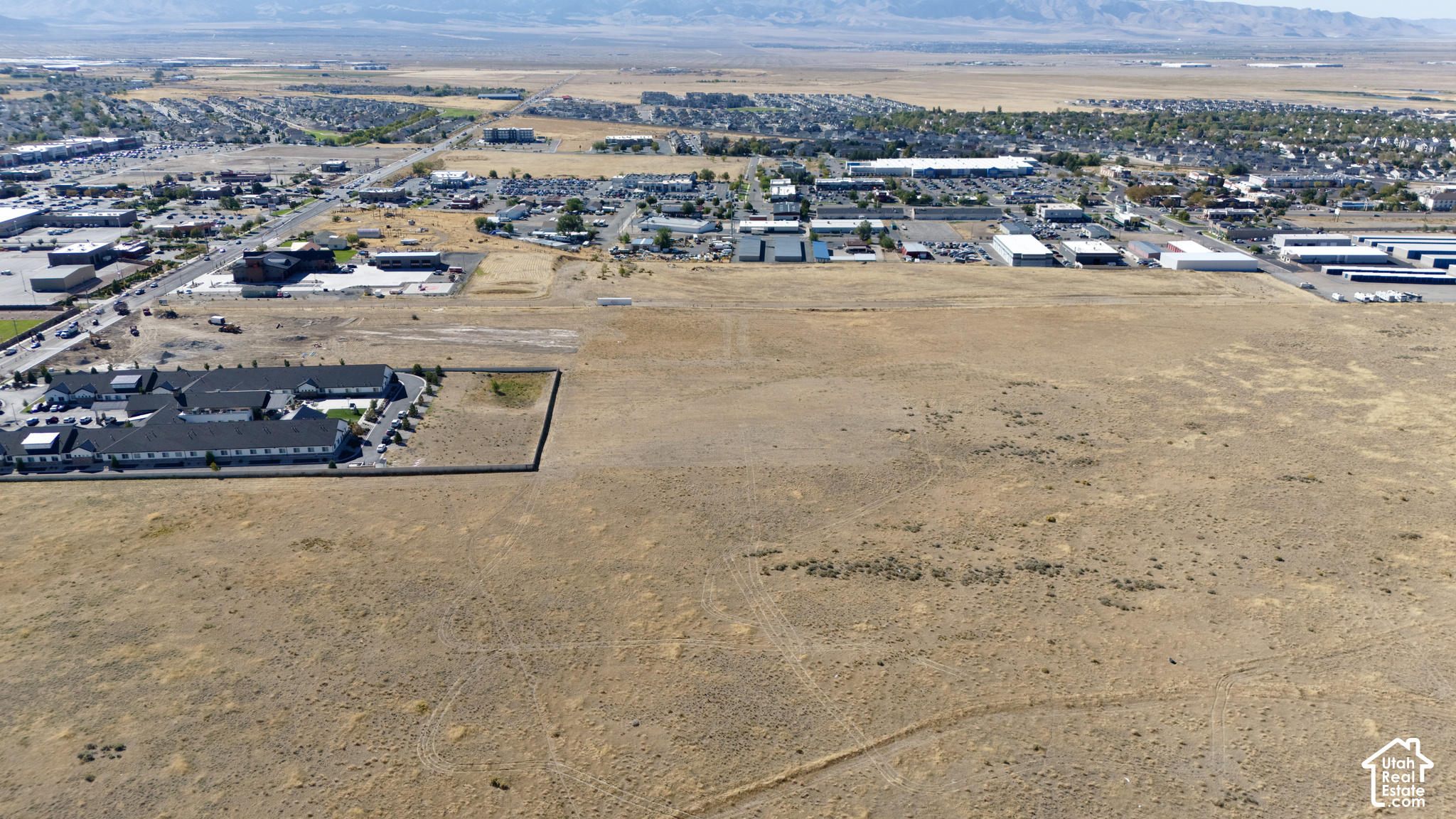 main property photo 7