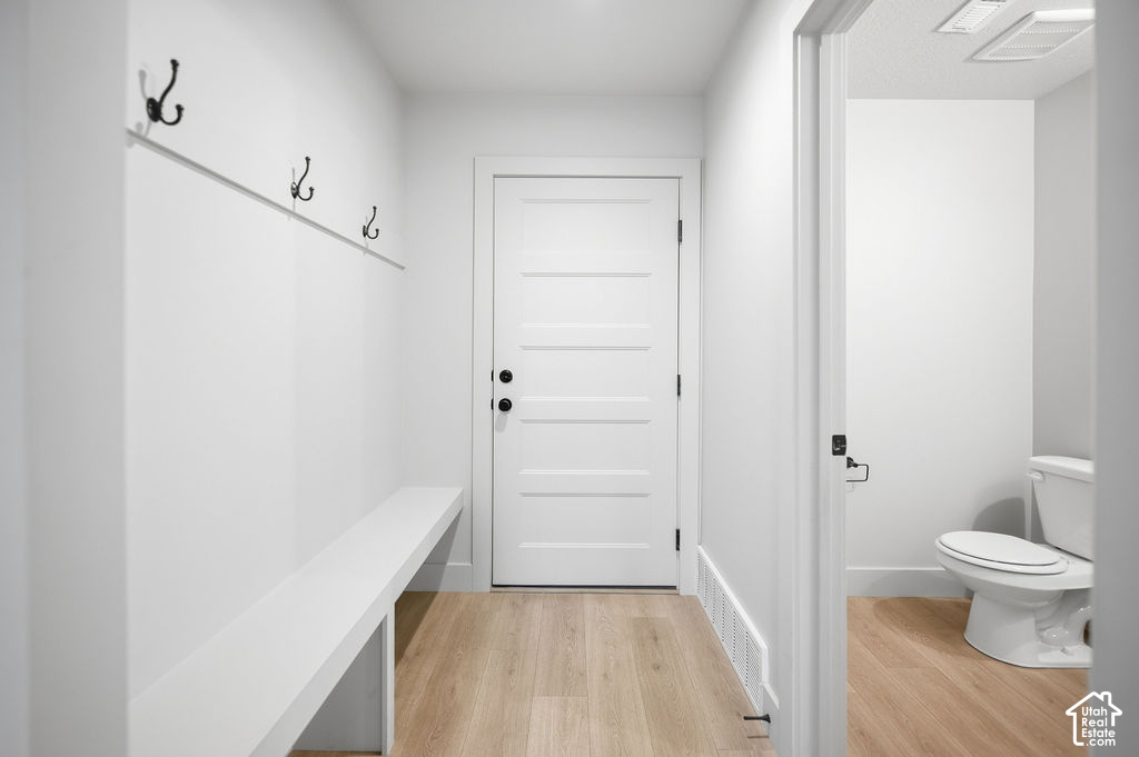 main property photo 6