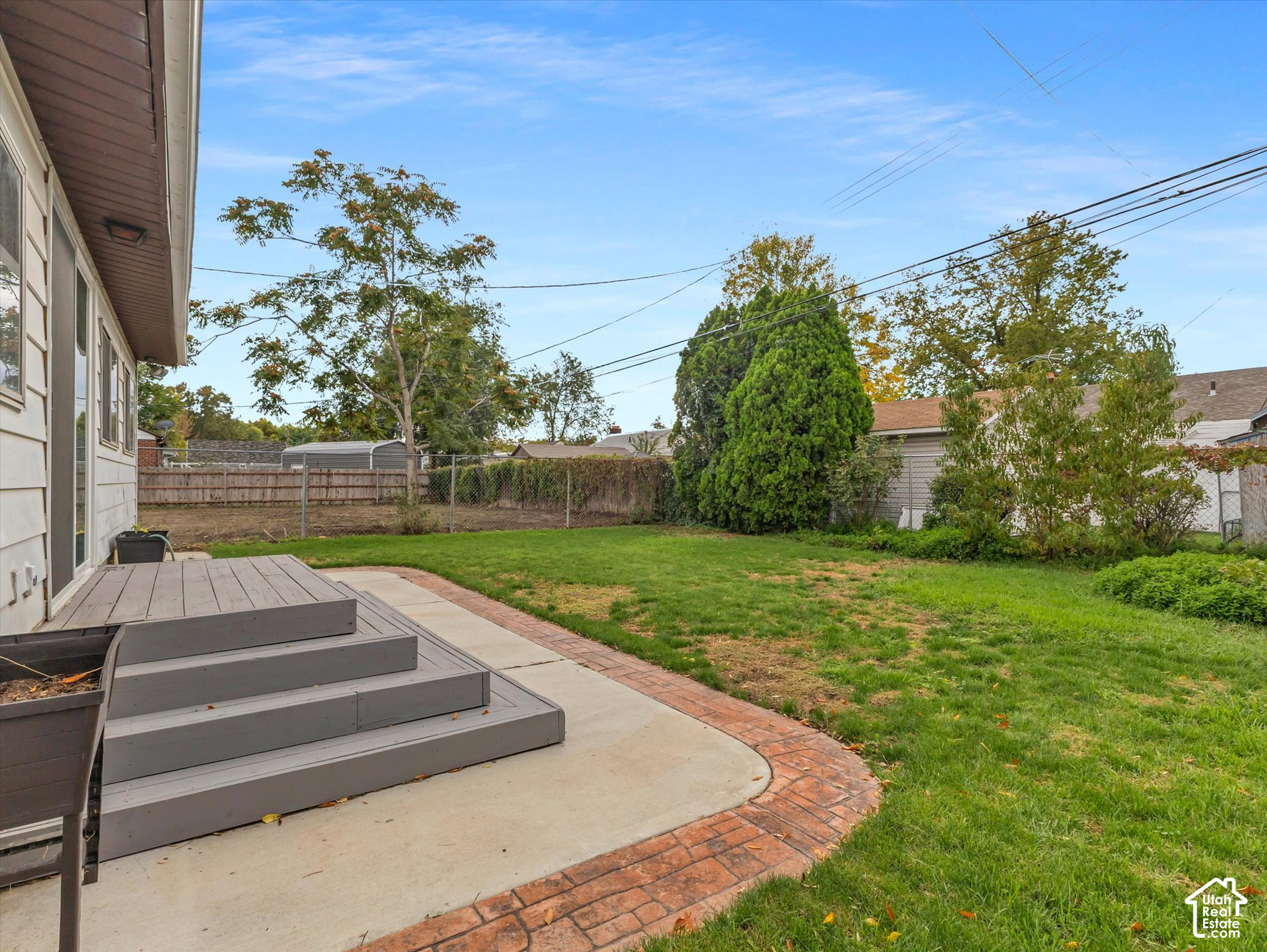 main property photo 20