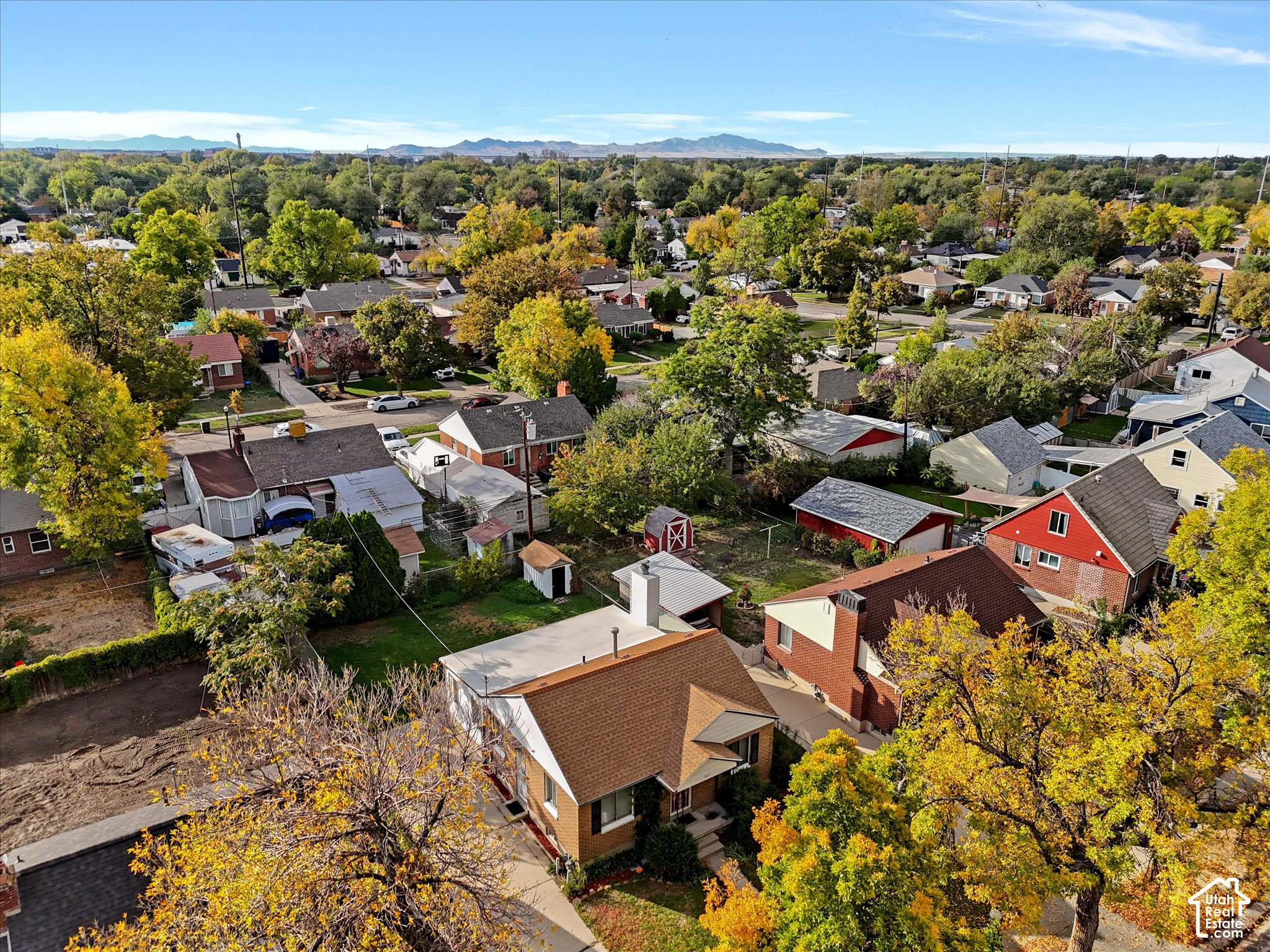 main property photo 27
