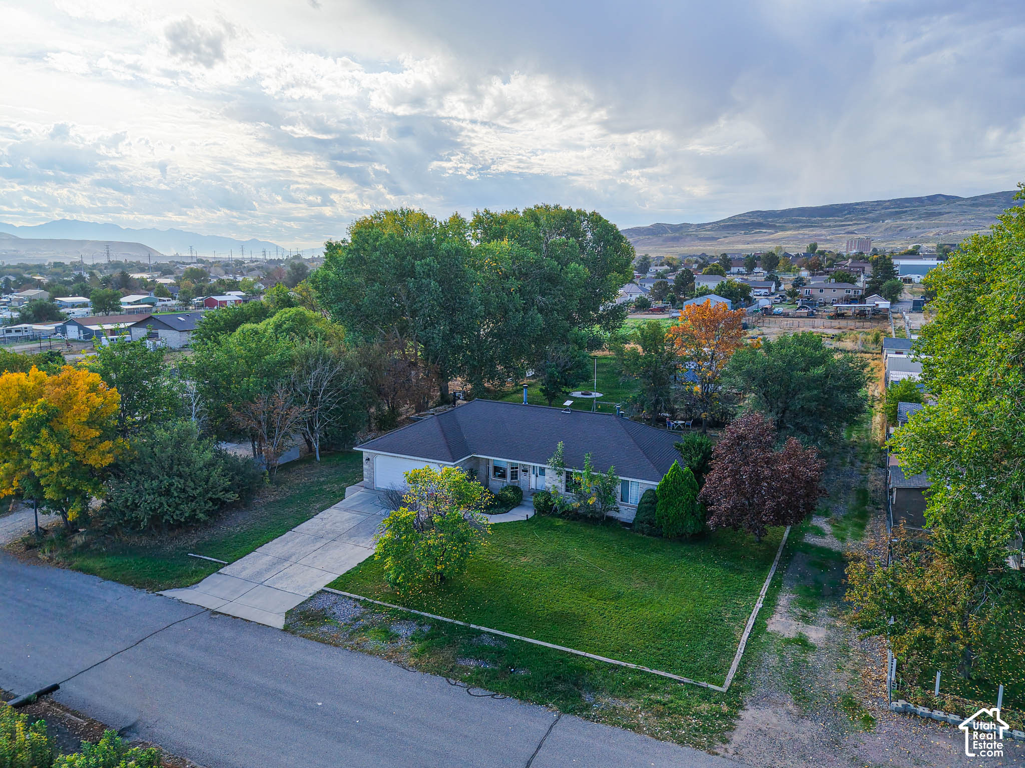 main property photo 10