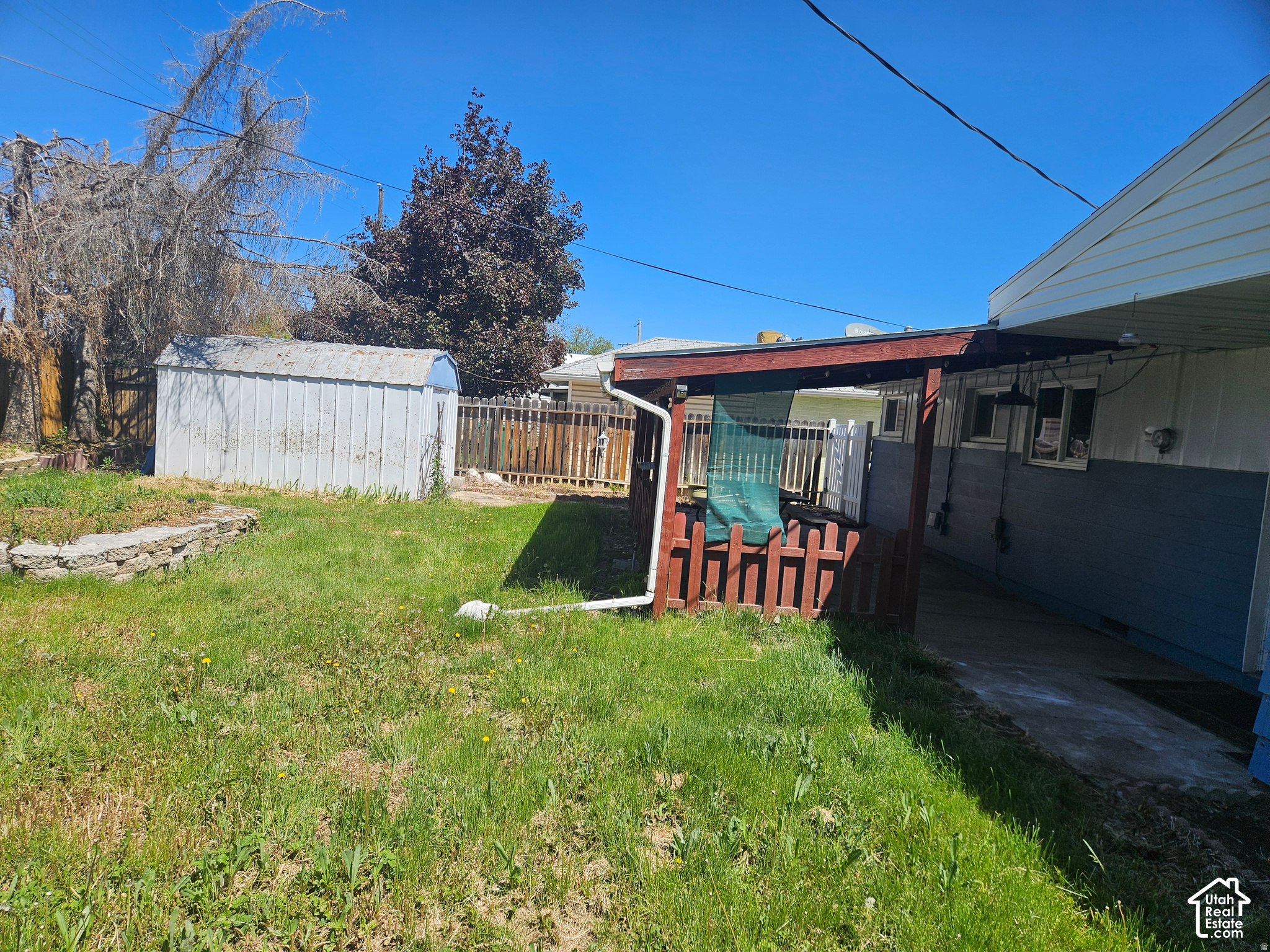 main property photo 8