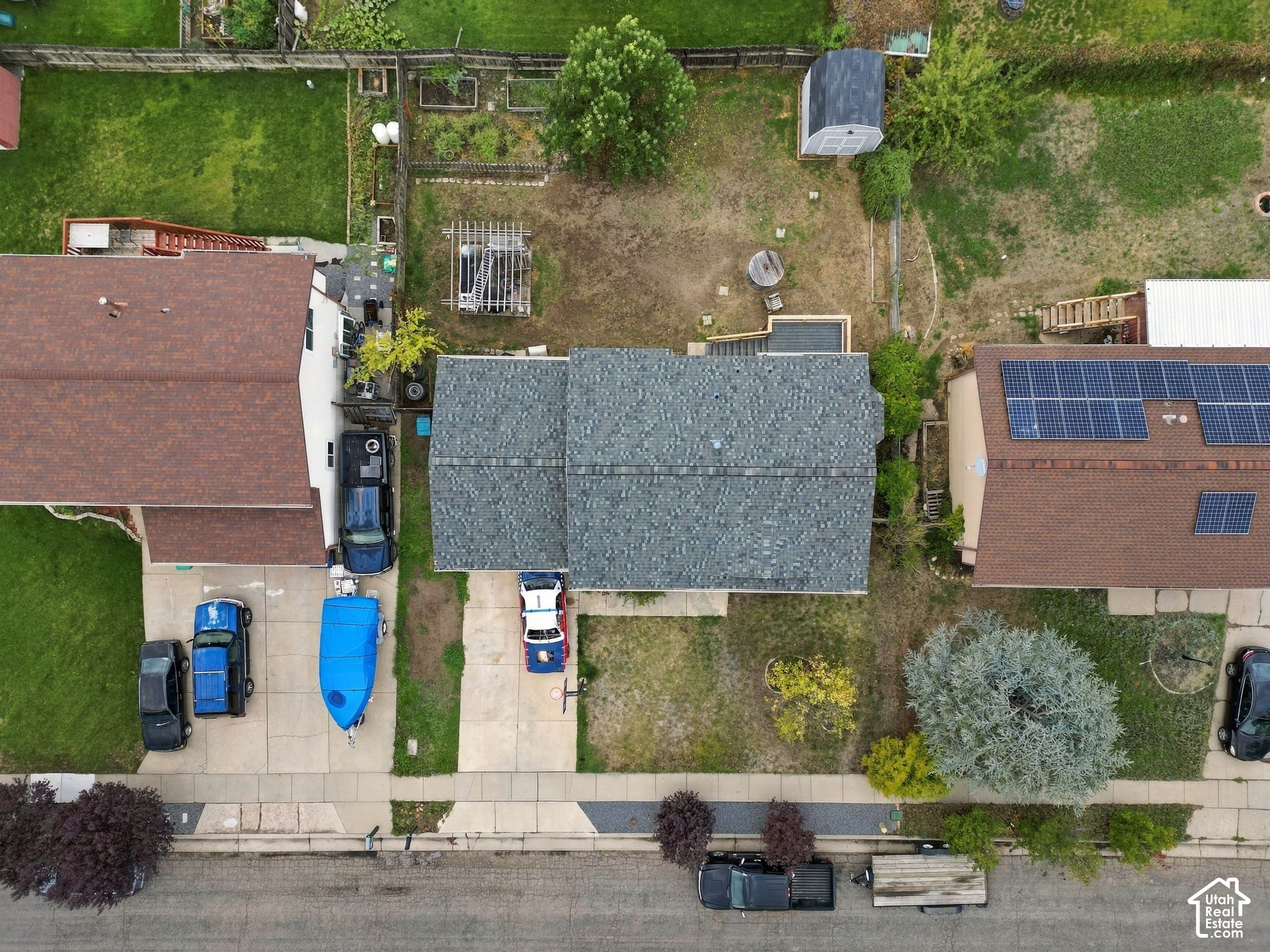 main property photo 41