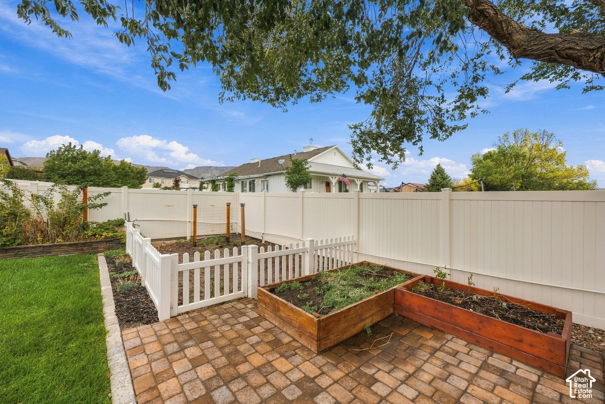 main property photo 68