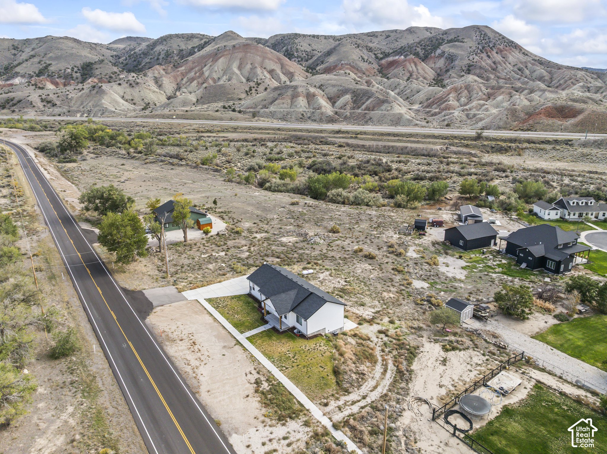 main property photo 8
