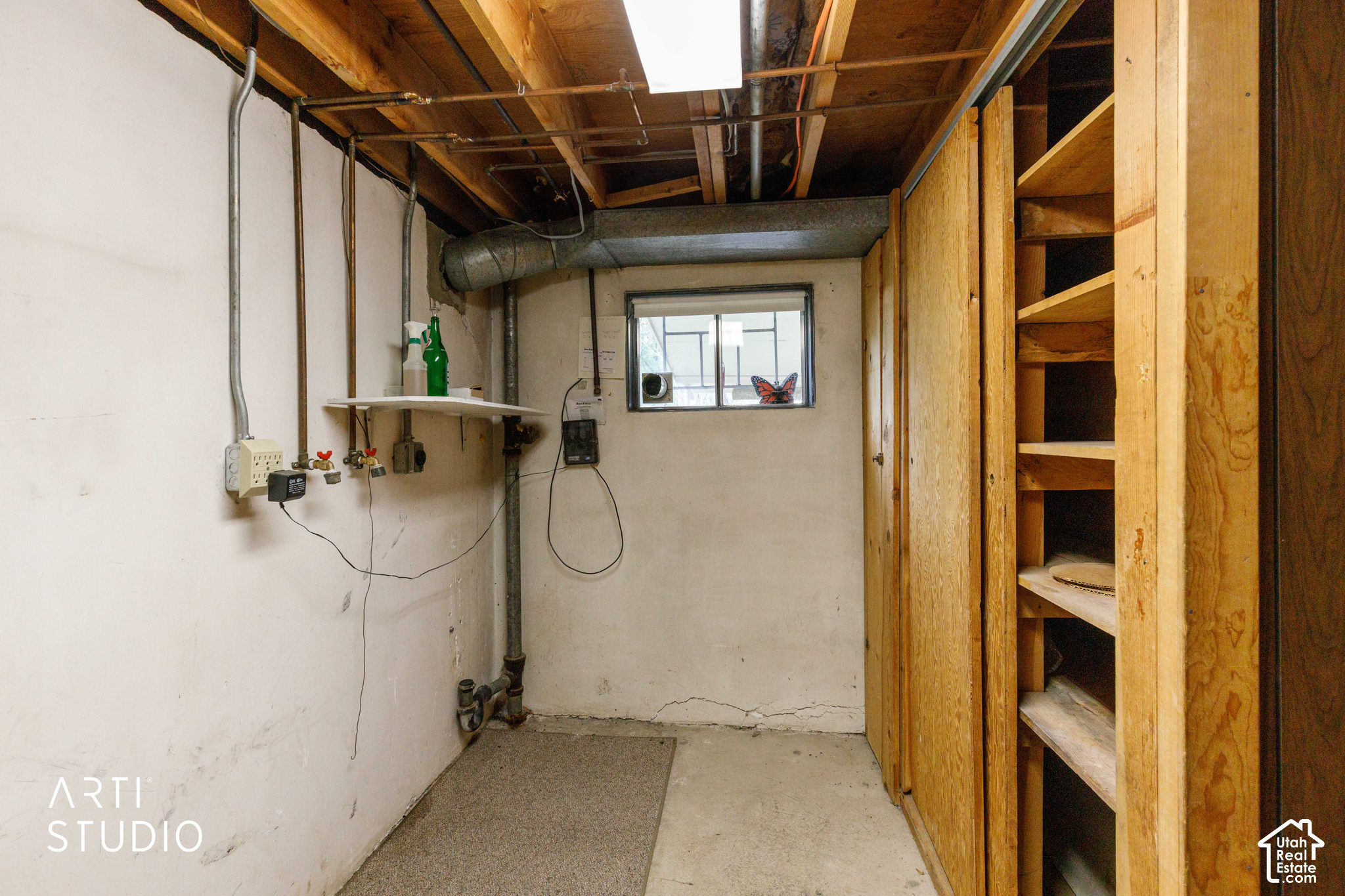 main property photo 25
